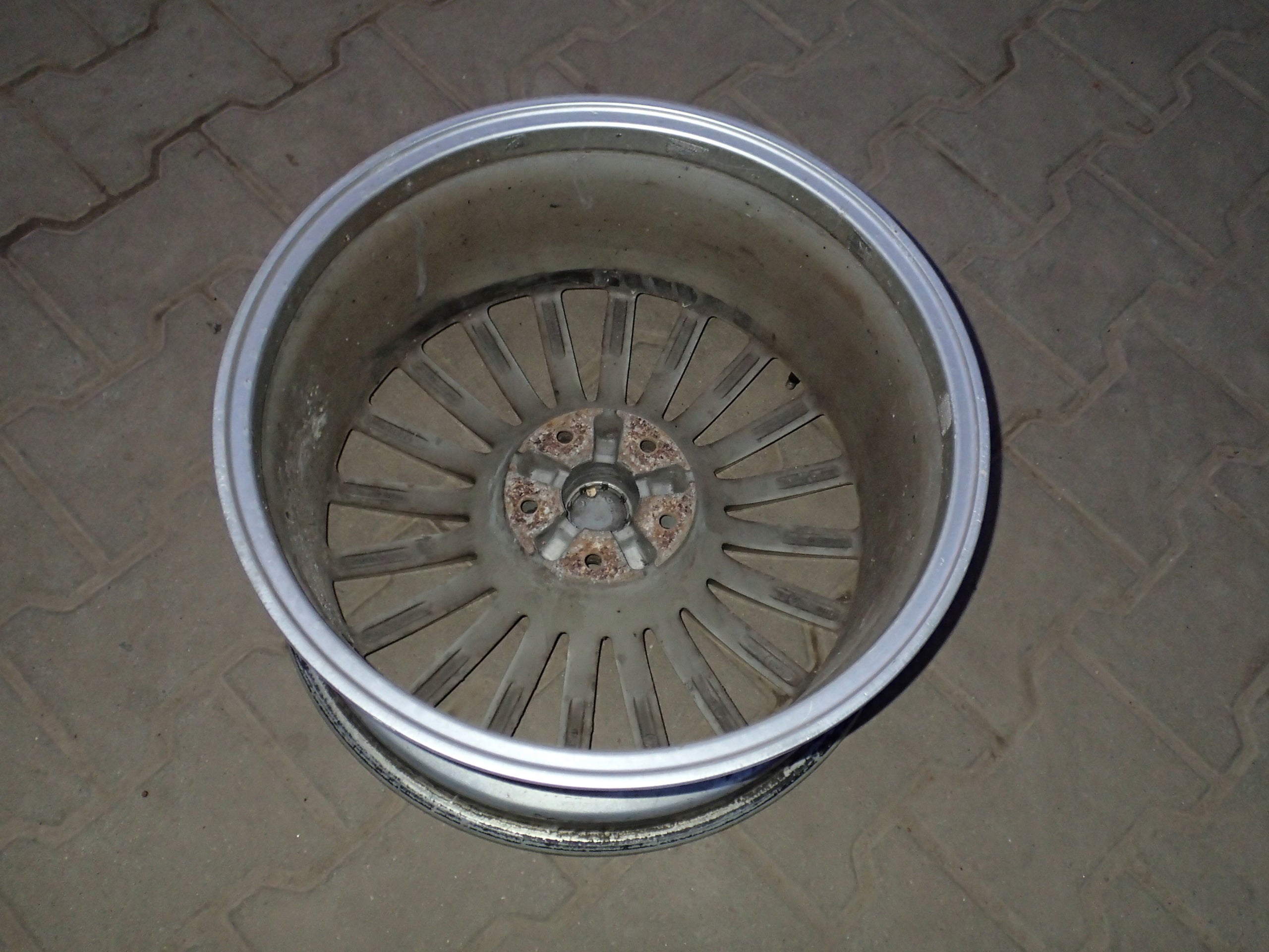 1x Alu Felge Alfa Romeo Alfa 75 Aluminum rim 18 Zoll 8.0J 5x108 36ET