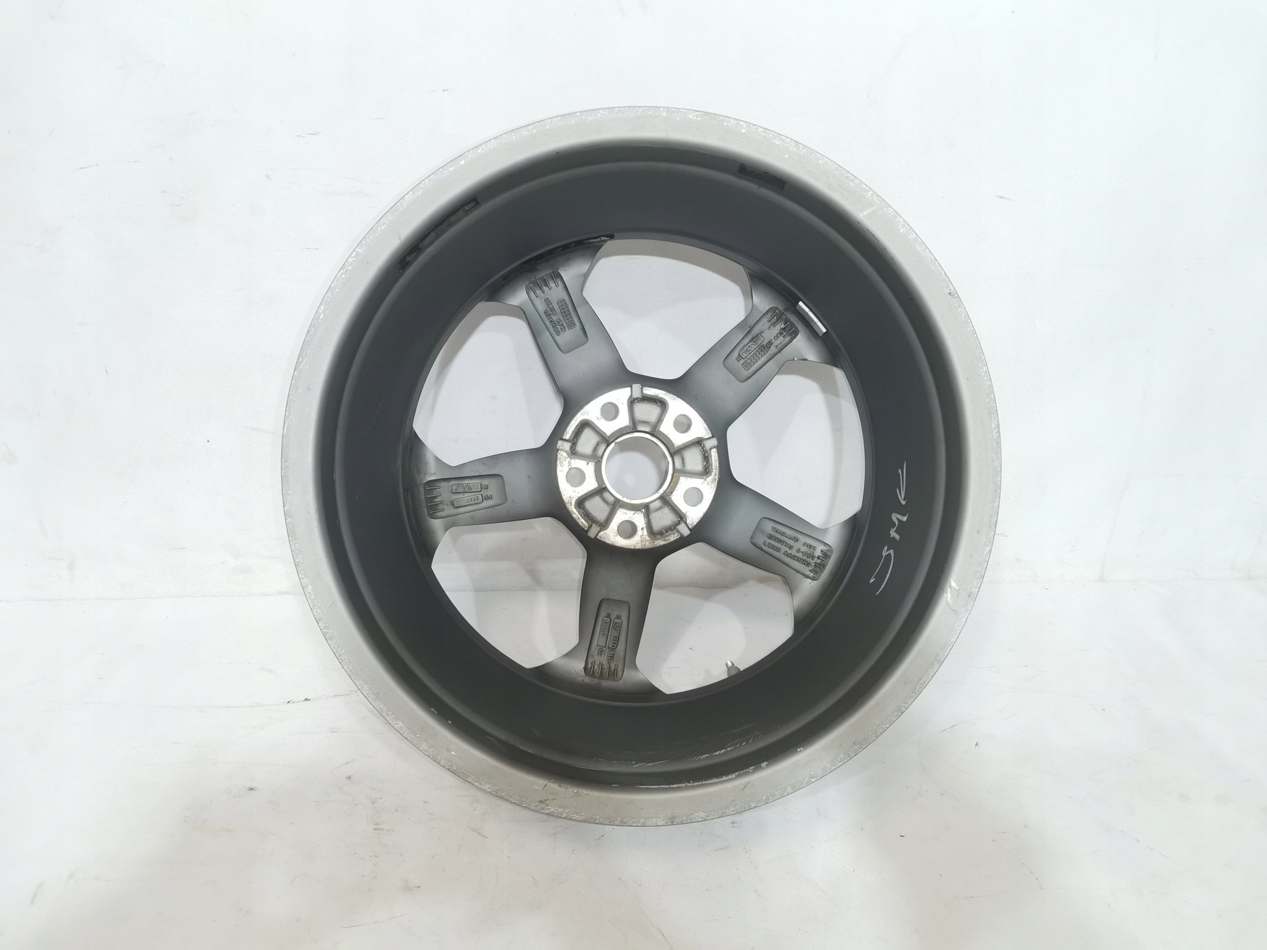 1x Alu Felge Alfa Romeo Giulia 156 18 Zoll 9.0J 5x110 44,5ET 156112798