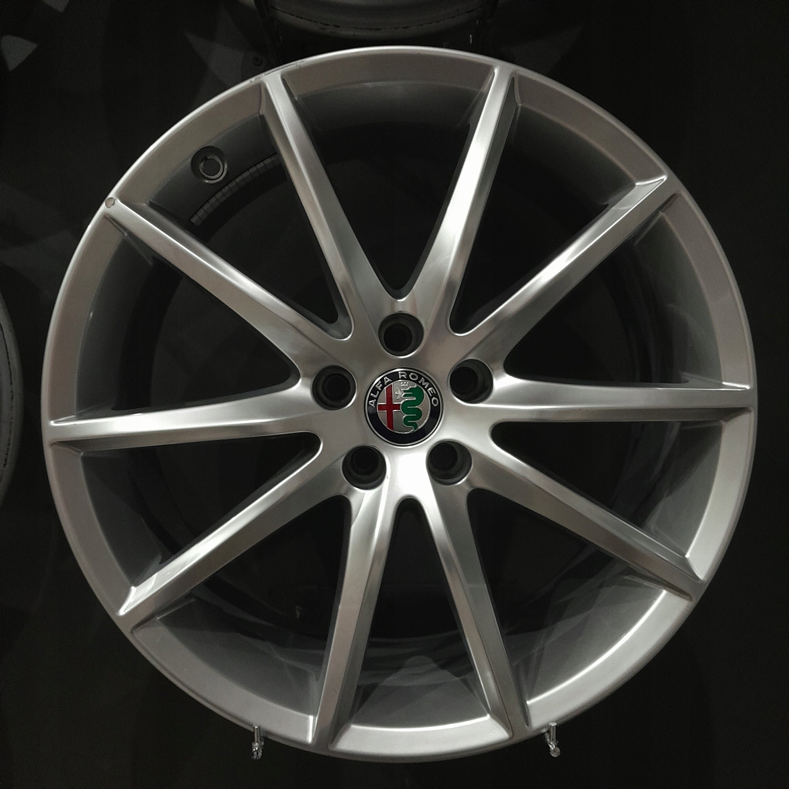 Alu Felge Alfa Romeo 159 Giulia Stelvio 19 Zoll 8.0J 5x110 34ET 156117308