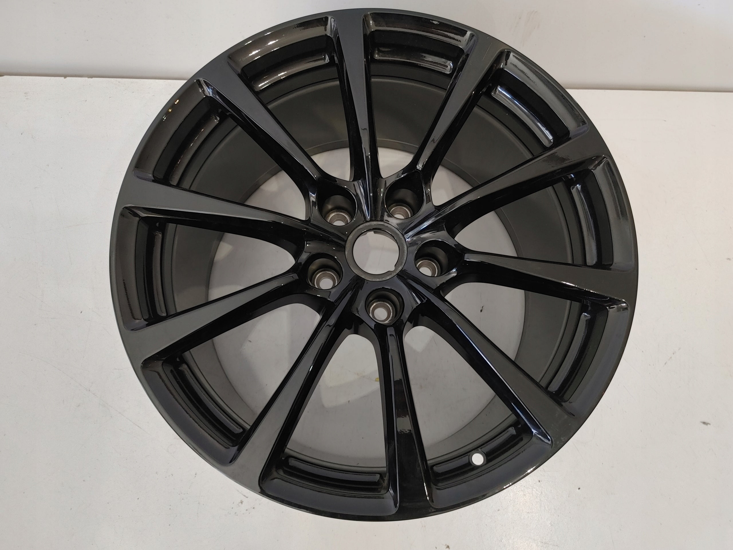 1x Alu Felge Aston Martin Vanquish Aluminum rim 20 Zoll 11.5J