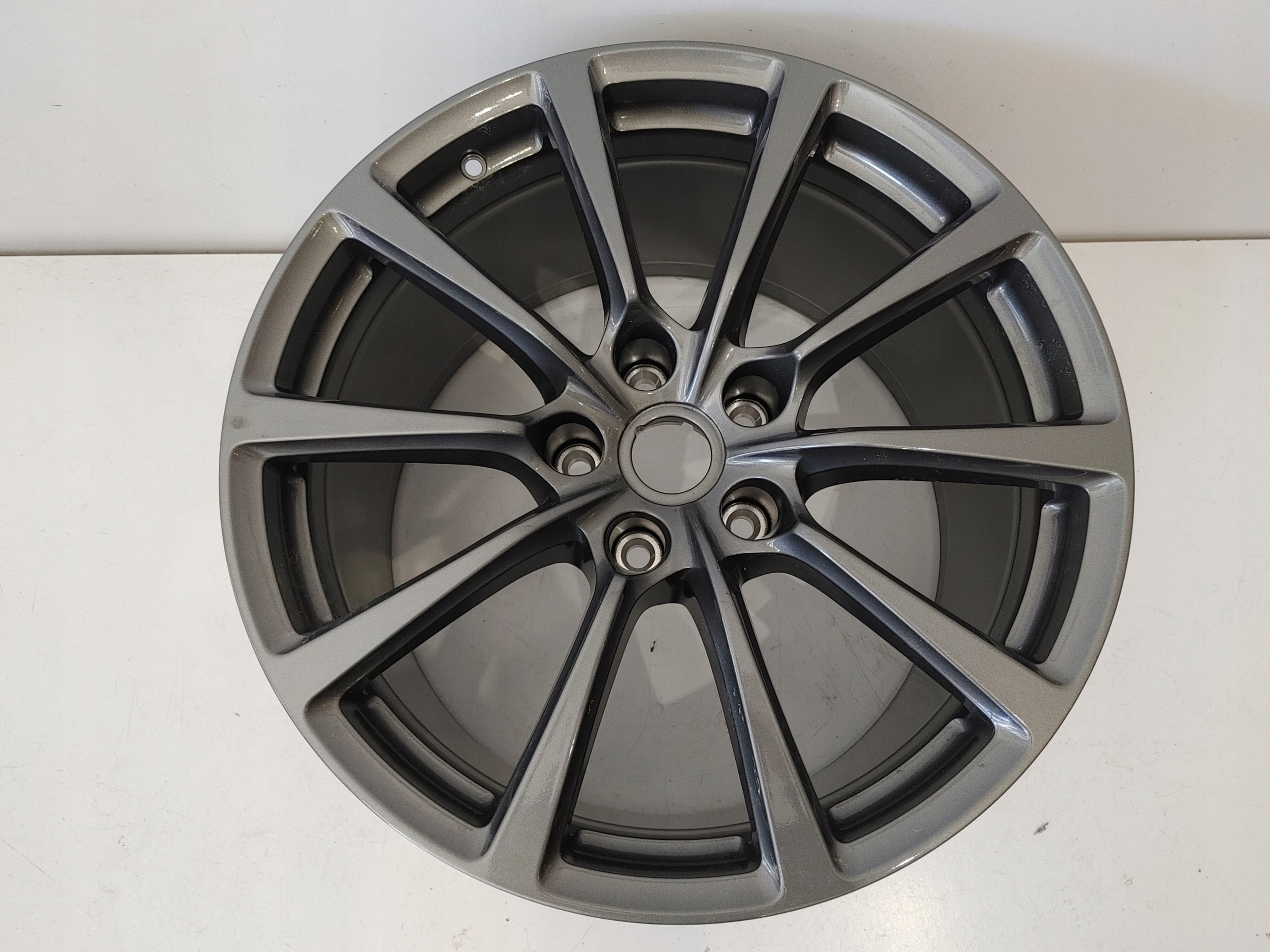 1x Alu Felge Aston Martin Vanquish Aluminum rim 20 Zoll 11.5J