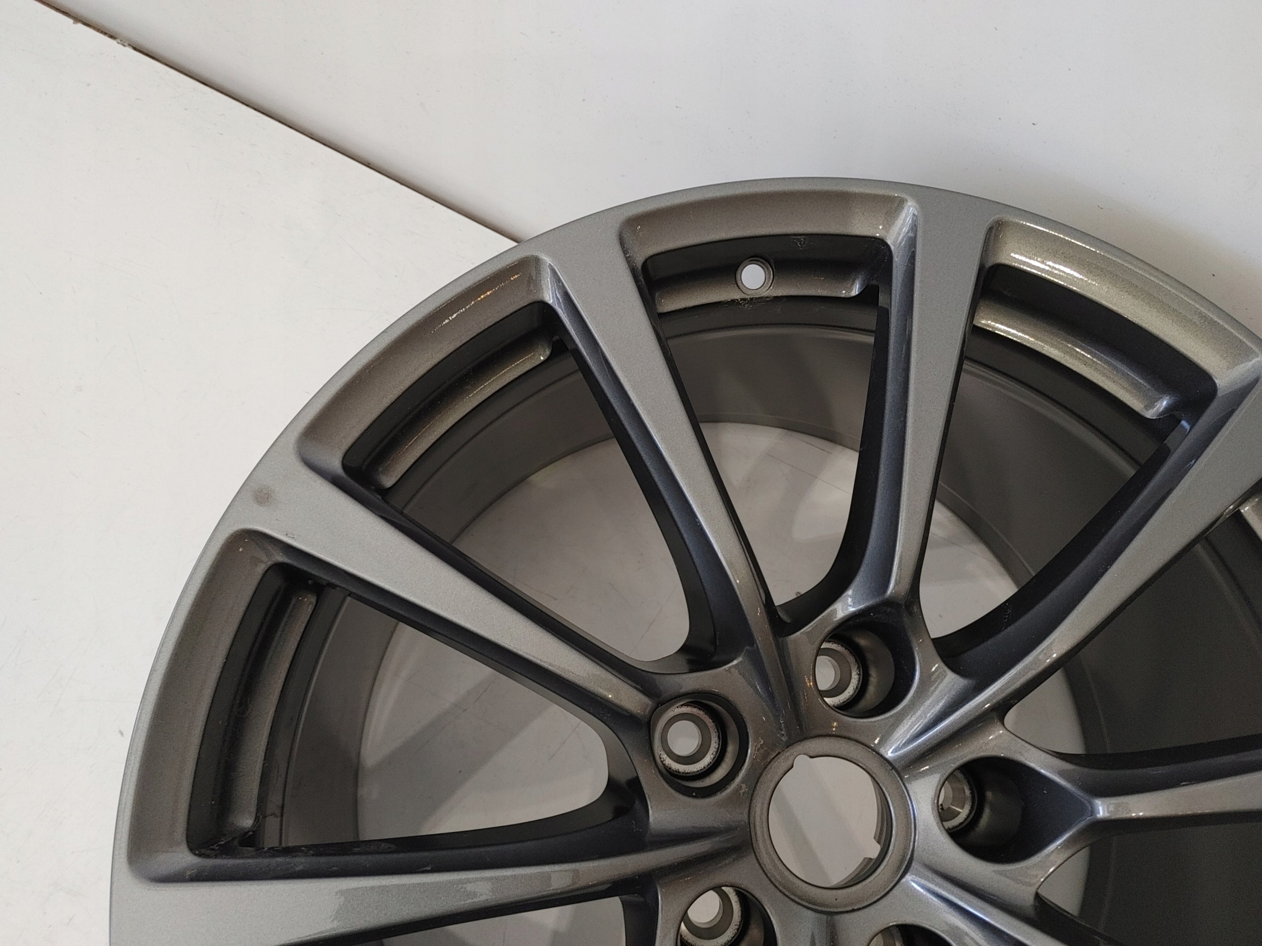 1x Alu Felge Aston Martin Vanquish Aluminum rim 20 Zoll 11.5J