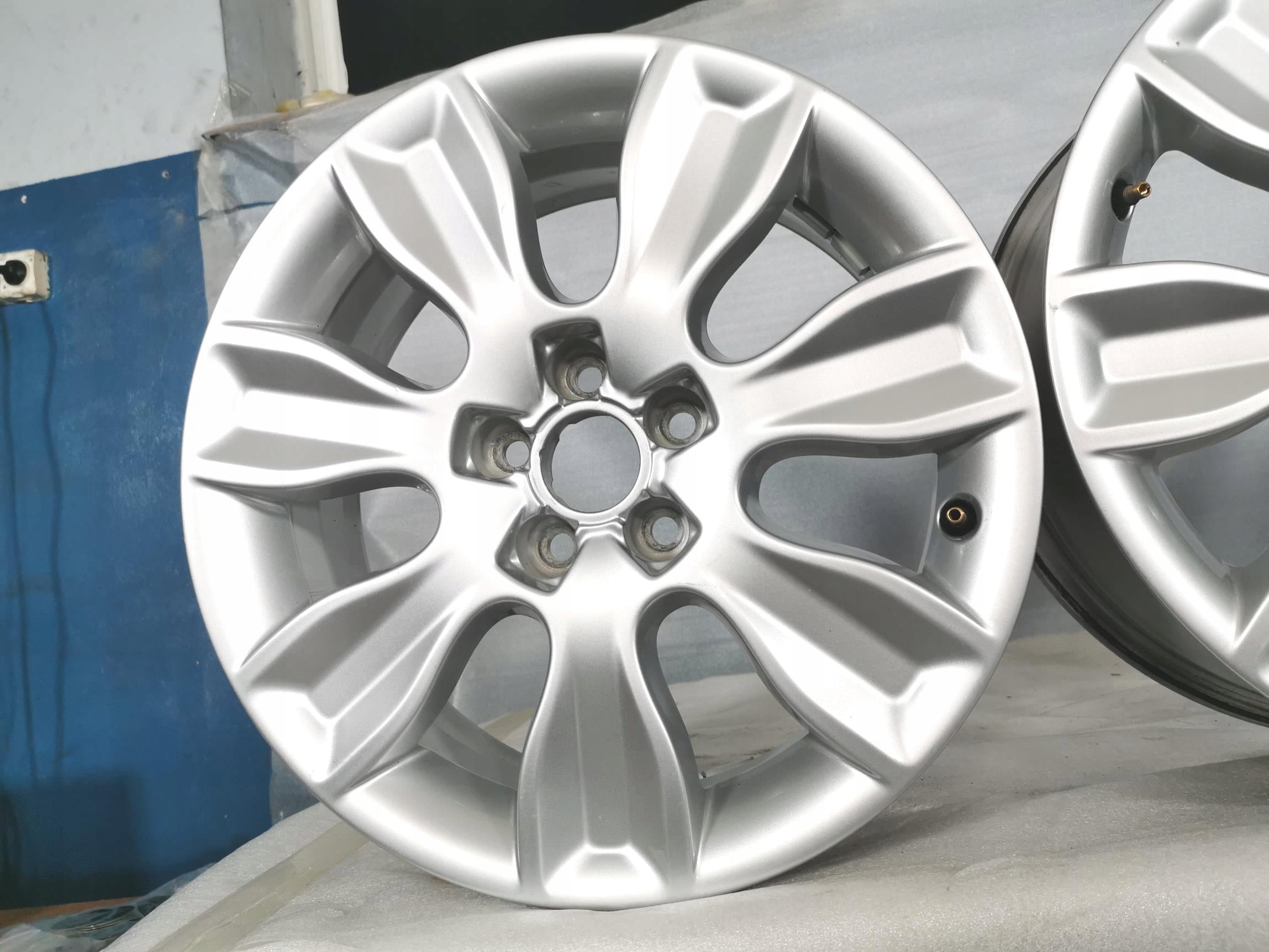 Alu Felge Audi A1 A3 A2 Aluminum rim 16 Zoll 6.0J 5x100 30ET