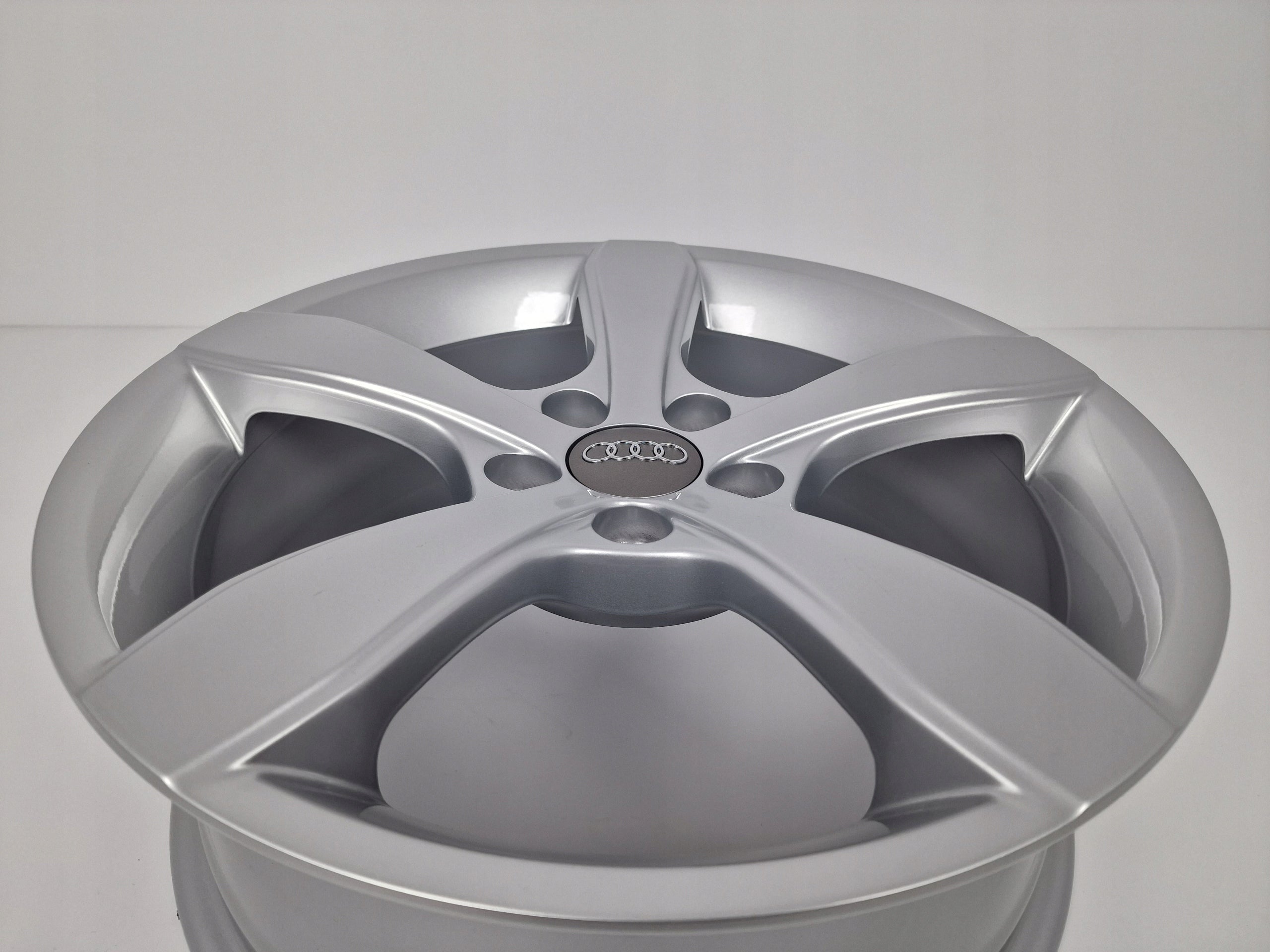 Alu Felge Audi A1 A3 TT Aluminum rim 16 Zoll 6.0J 5x100 30ET