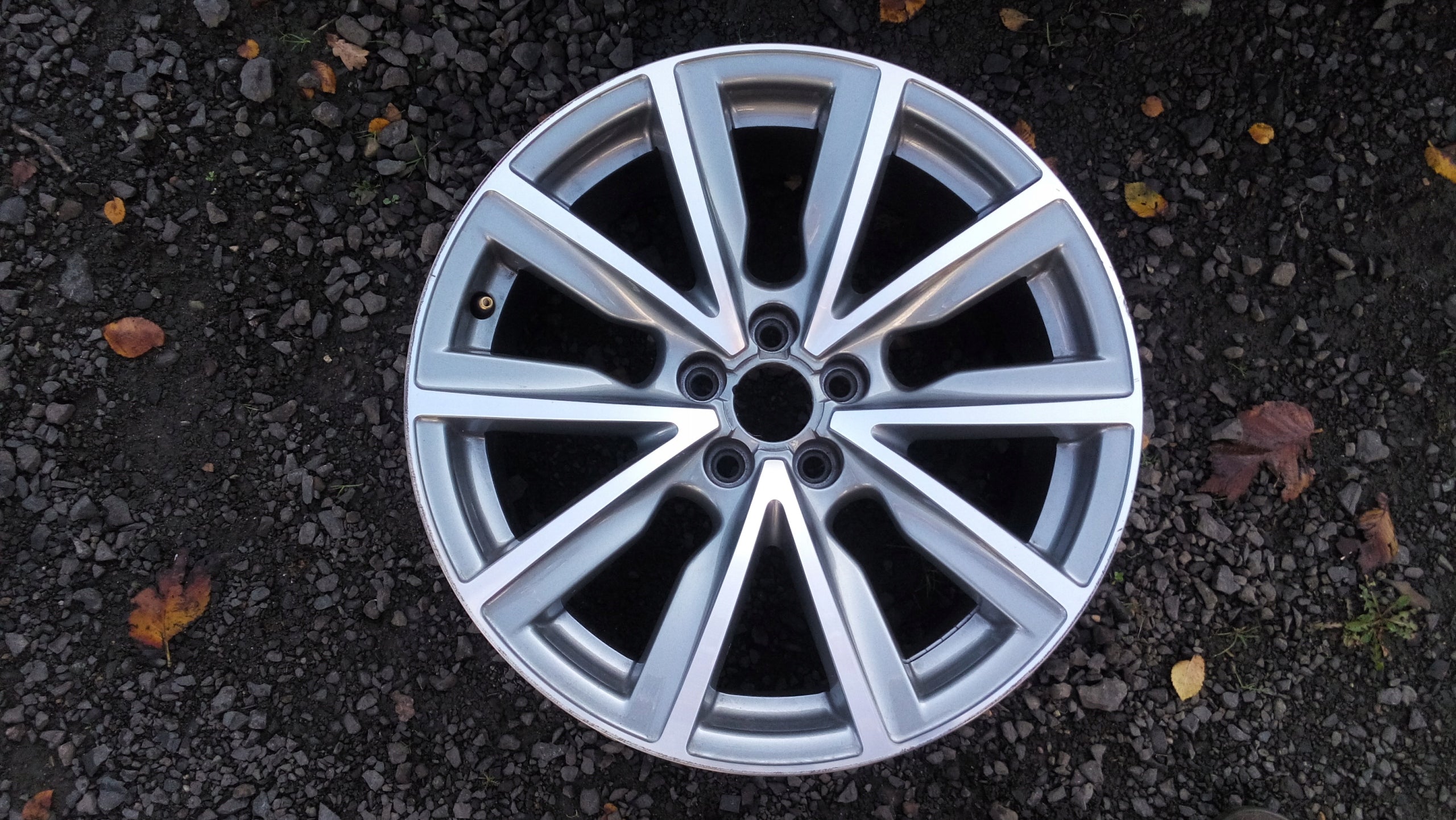  1x aluminum rim Audi A1 aluminum rim 17 inch 7.5J 5x100 36ET 8X0601025AL  product image