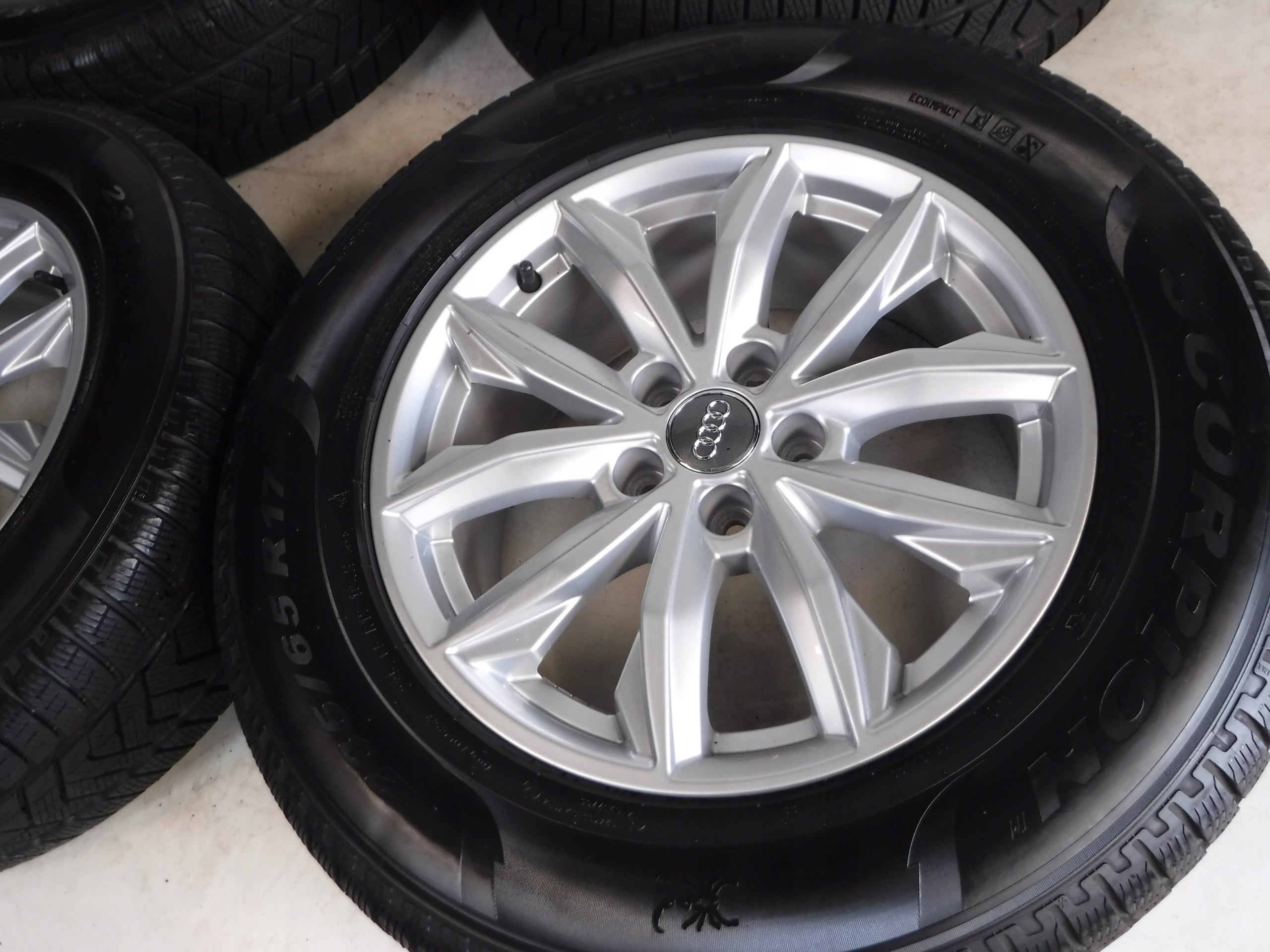 Alu Felge Audi A3 Q3 A6 A8 A5 Q5 A4 Aluminum rim 17 Zoll 7.0J 5x112 34ET