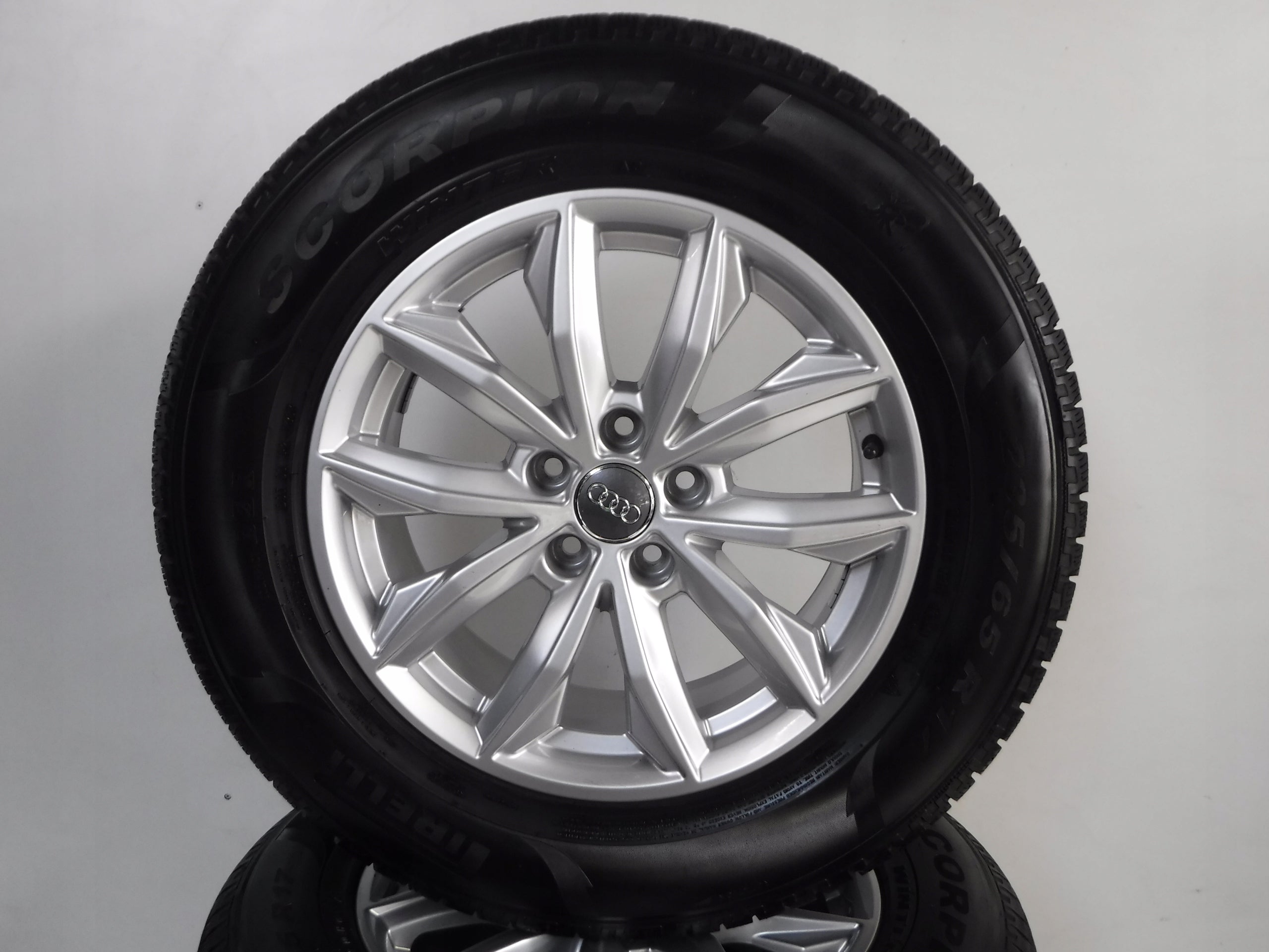 Alu Felge Audi A3 Q3 A6 A8 A5 Q5 A4 Aluminum rim 17 Zoll 7.0J 5x112 34ET