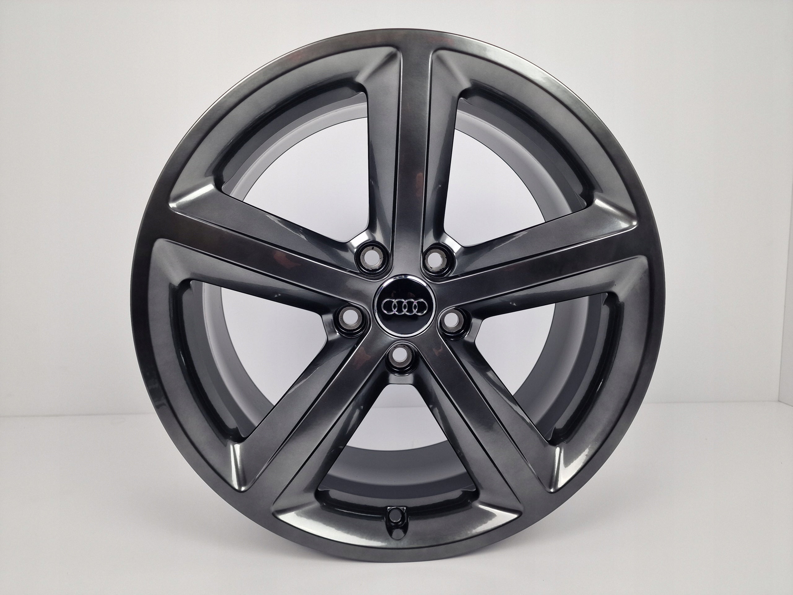 Alu Felge Audi A3 Q3 Q2 A6 A8 Q5 A4 TT Aluminum rim 18 Zoll 8.0J 5x112 47ET