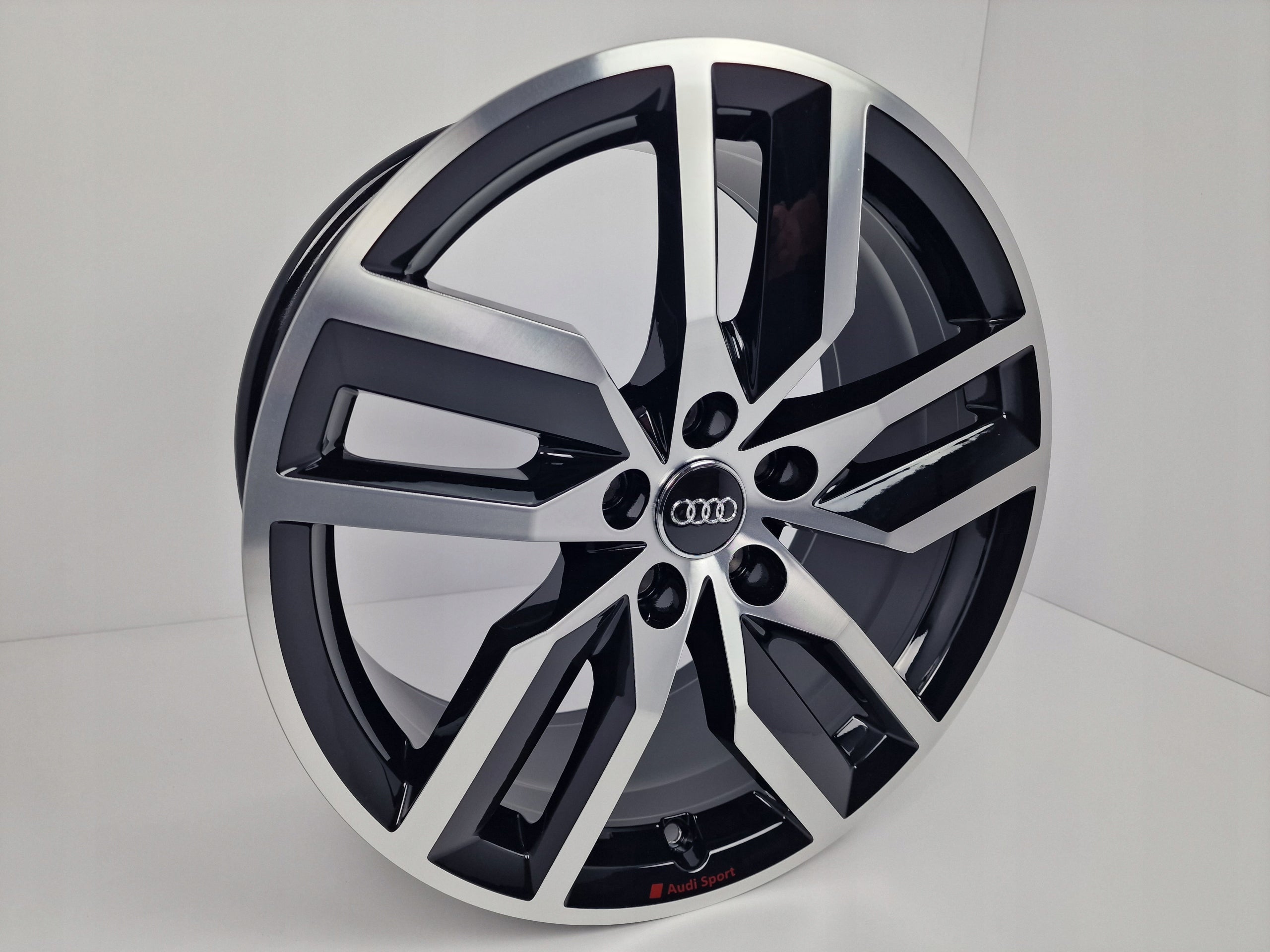 Alu Felge Audi A3 Q3 Q2 A6 A8 Q5 A4 TT Aluminum rim 18 Zoll 8.0J 5x112 39ET