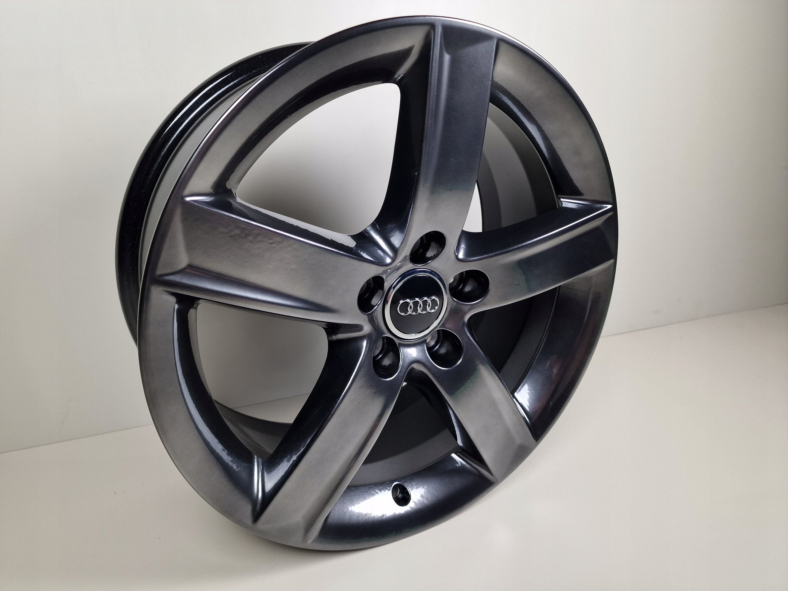 Alu Felge Audi A3 Q3 Q2 A6 A8 Q5 A4 TT Aluminum rim 17 Zoll 7.0J 5x112 37ET