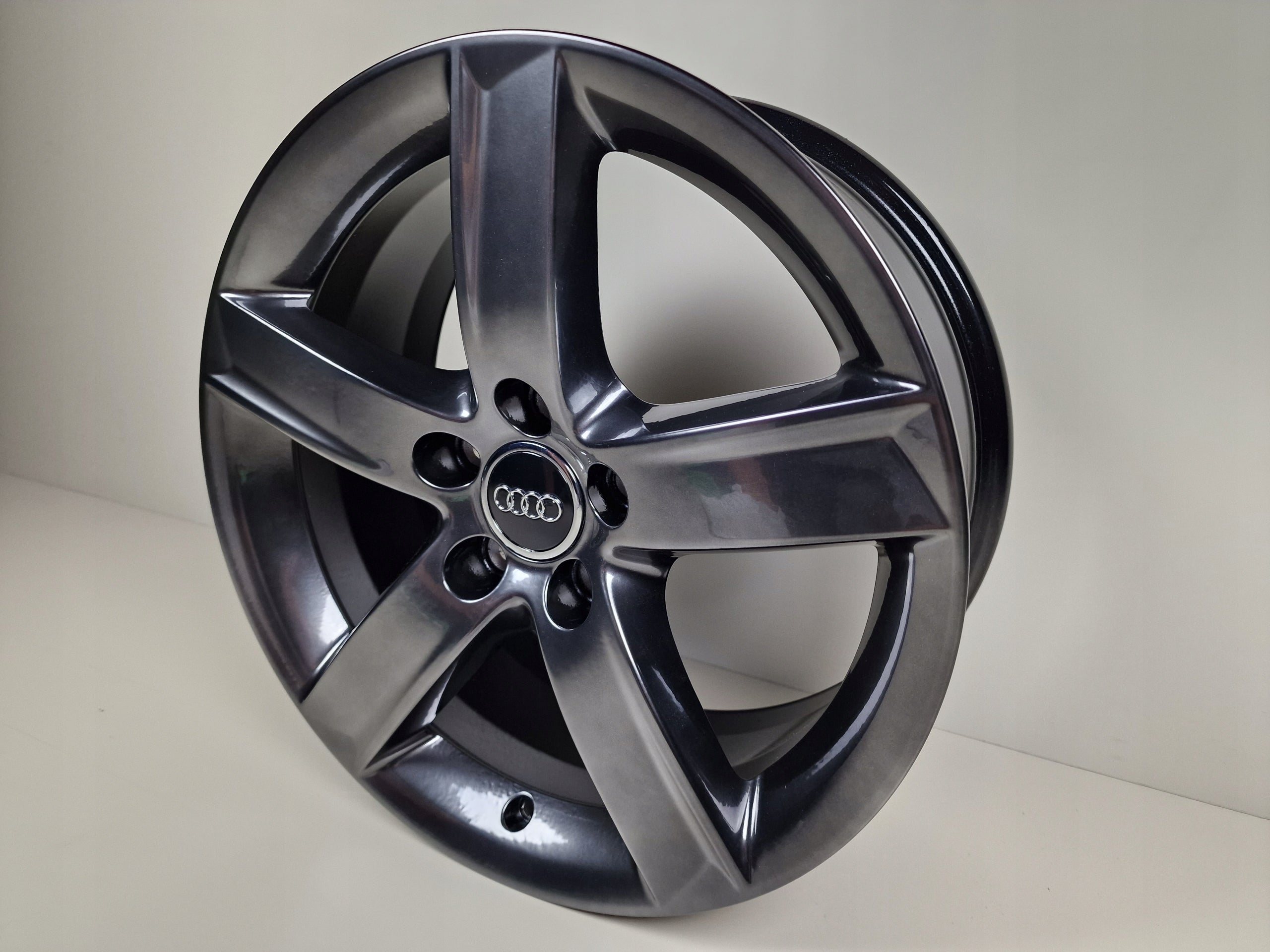 Alu Felge Audi A3 Q3 Q2 A6 A8 Q5 A4 TT Aluminum rim 17 Zoll 7.0J 5x112 37ET