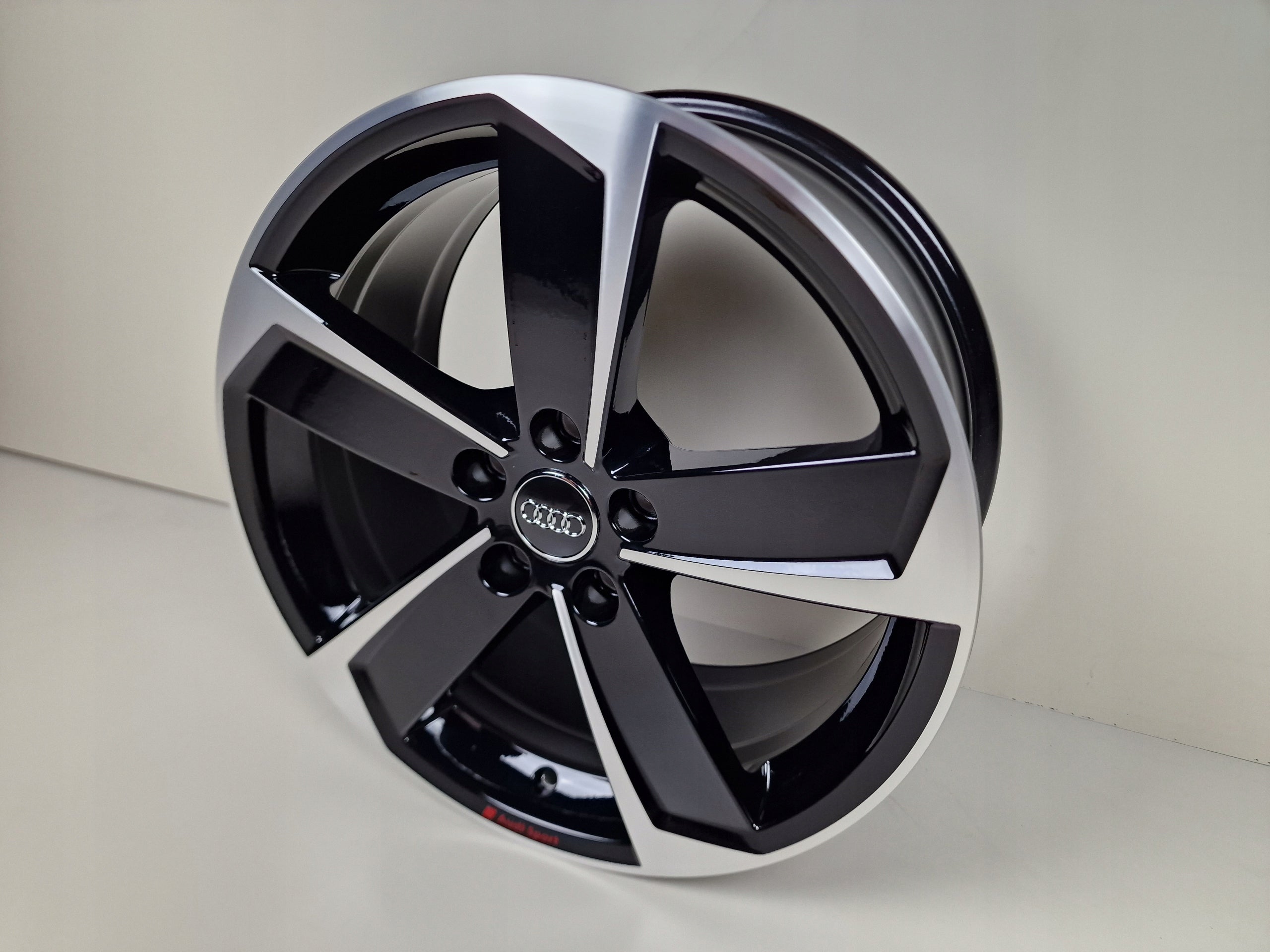 Alu Felge Audi A3 Q3 Q2 A6 A8 S3 A4 TT Aluminum rim 18 Zoll 8.0J 5x112 46ET