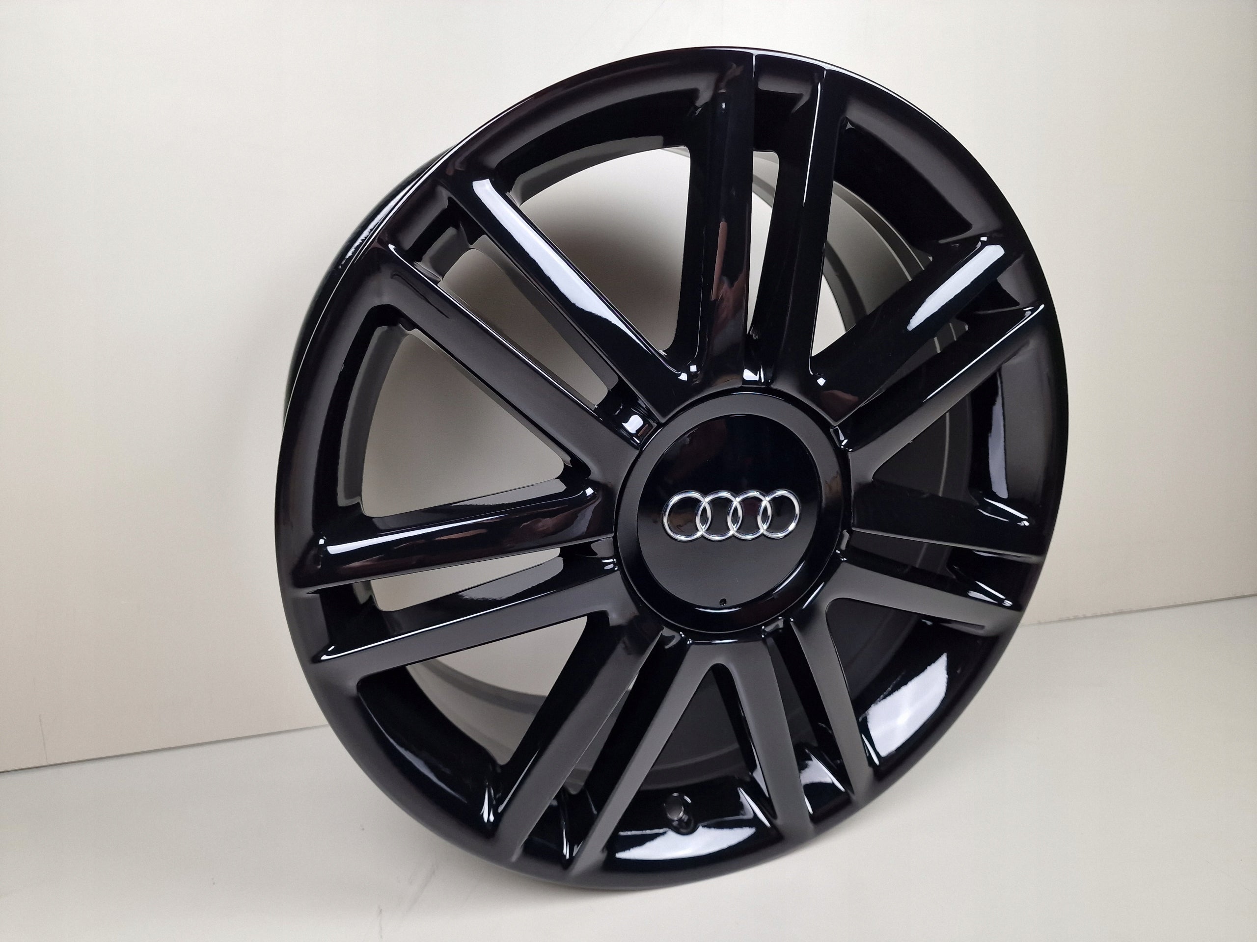 Alu Felge Audi A3 Q3 Q2 A6 A8 S3 A4 TT Aluminum rim 18 Zoll 7.5J 5x112 56ET