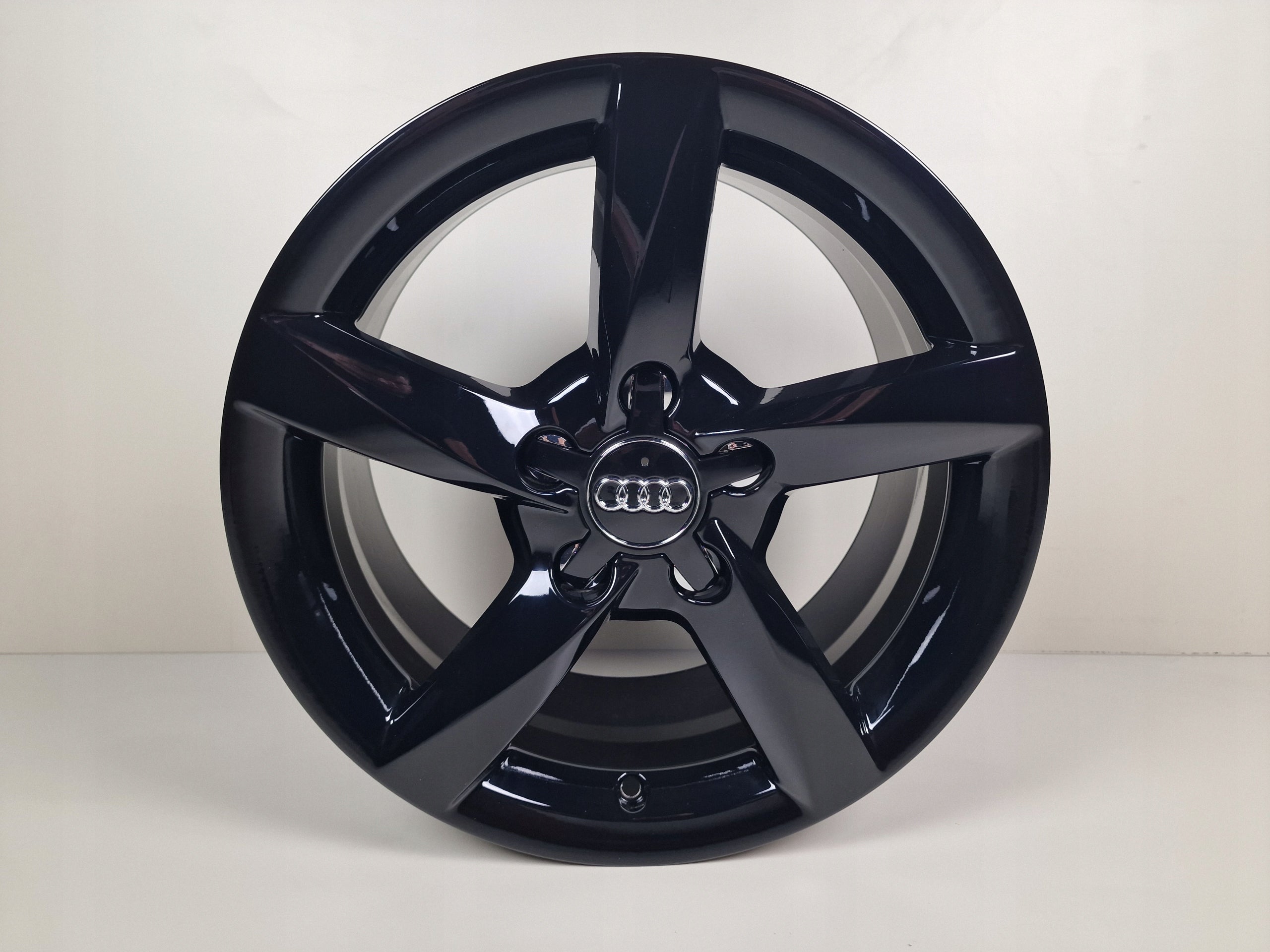 Alu rim Audi A3 Q3 Q2 A6 A8 A4 TT Aluminum rim 16 inch 7.5J 5x112 45ET 