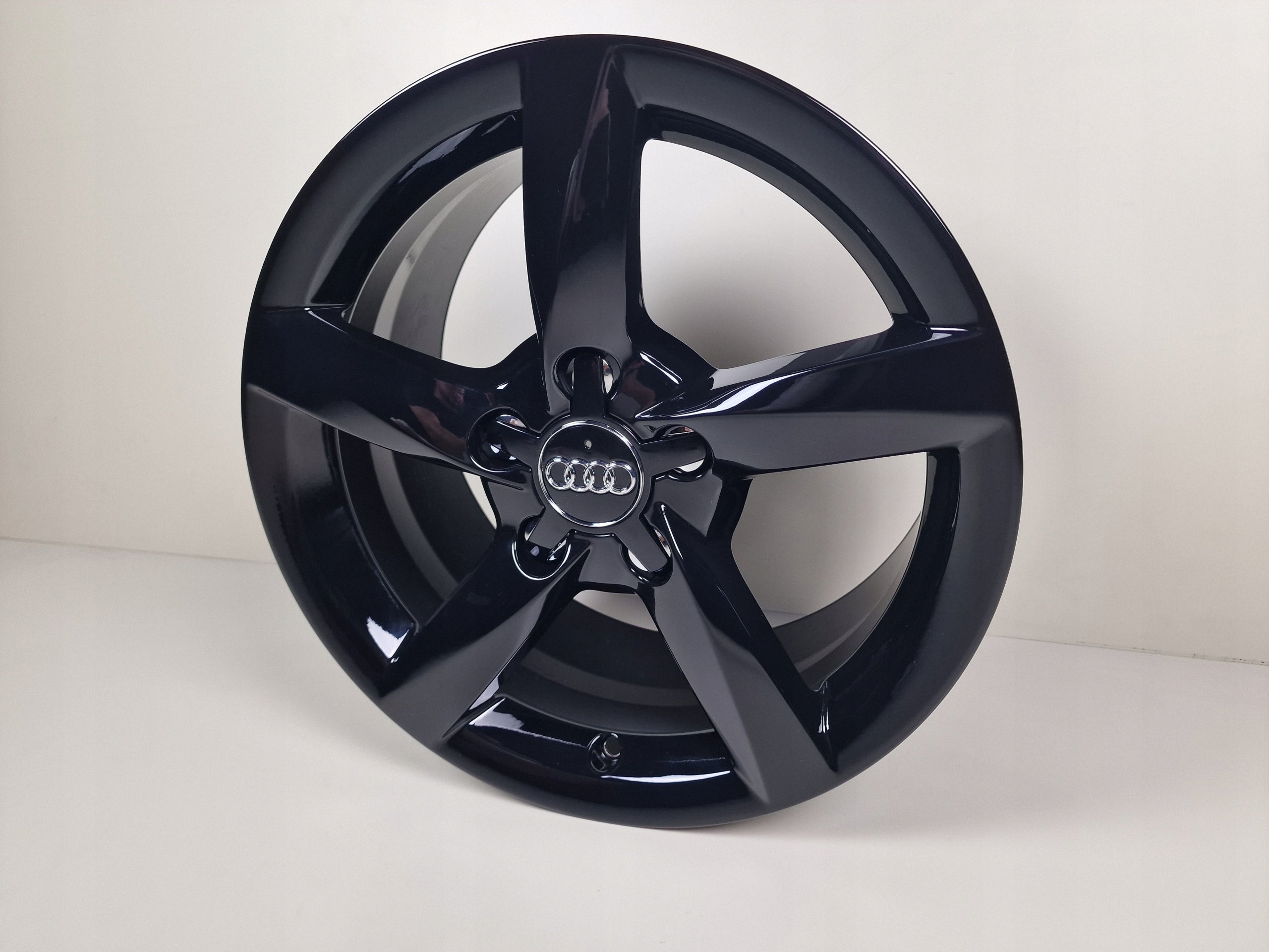 Alu Felge Audi A3 Q3 Q2 A6 A8 A4 TT Aluminum rim 16 Zoll 7.5J 5x112 45ET