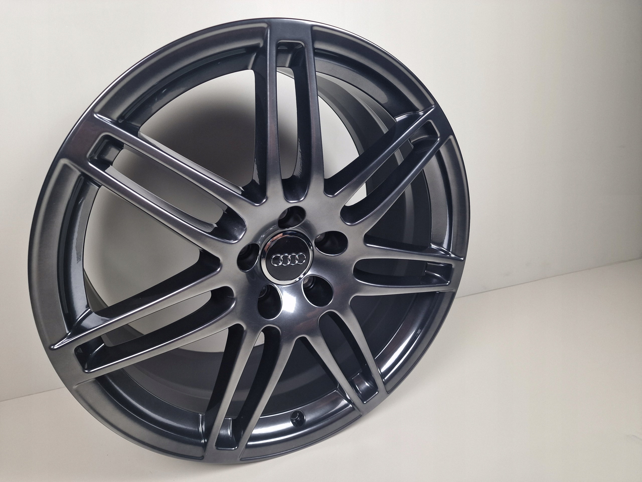 Alu Felge Audi A3 Q3 A6 A8 Q5 A4 TT Aluminum rim 19 Zoll 8.5J 5x112 45ET