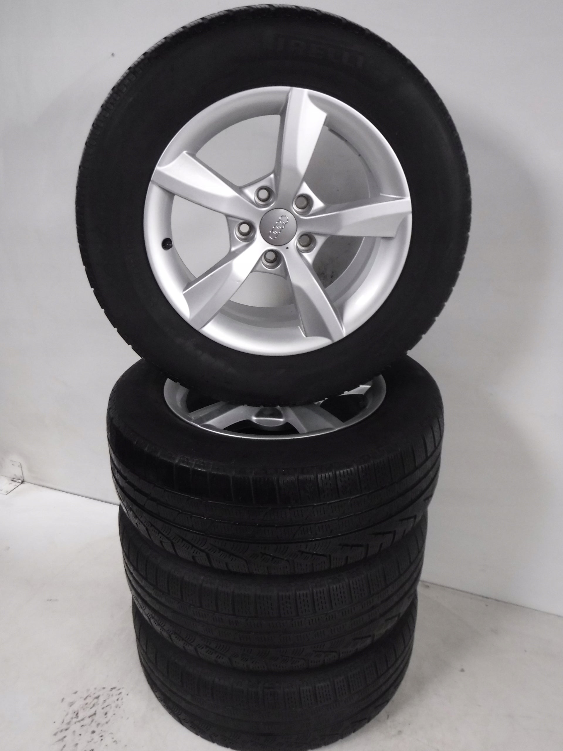 Alu Felge Audi A3 Q3 A6 A8 Q5 A4 Aluminum rim 16 Zoll 7.5J 5x112 37ET