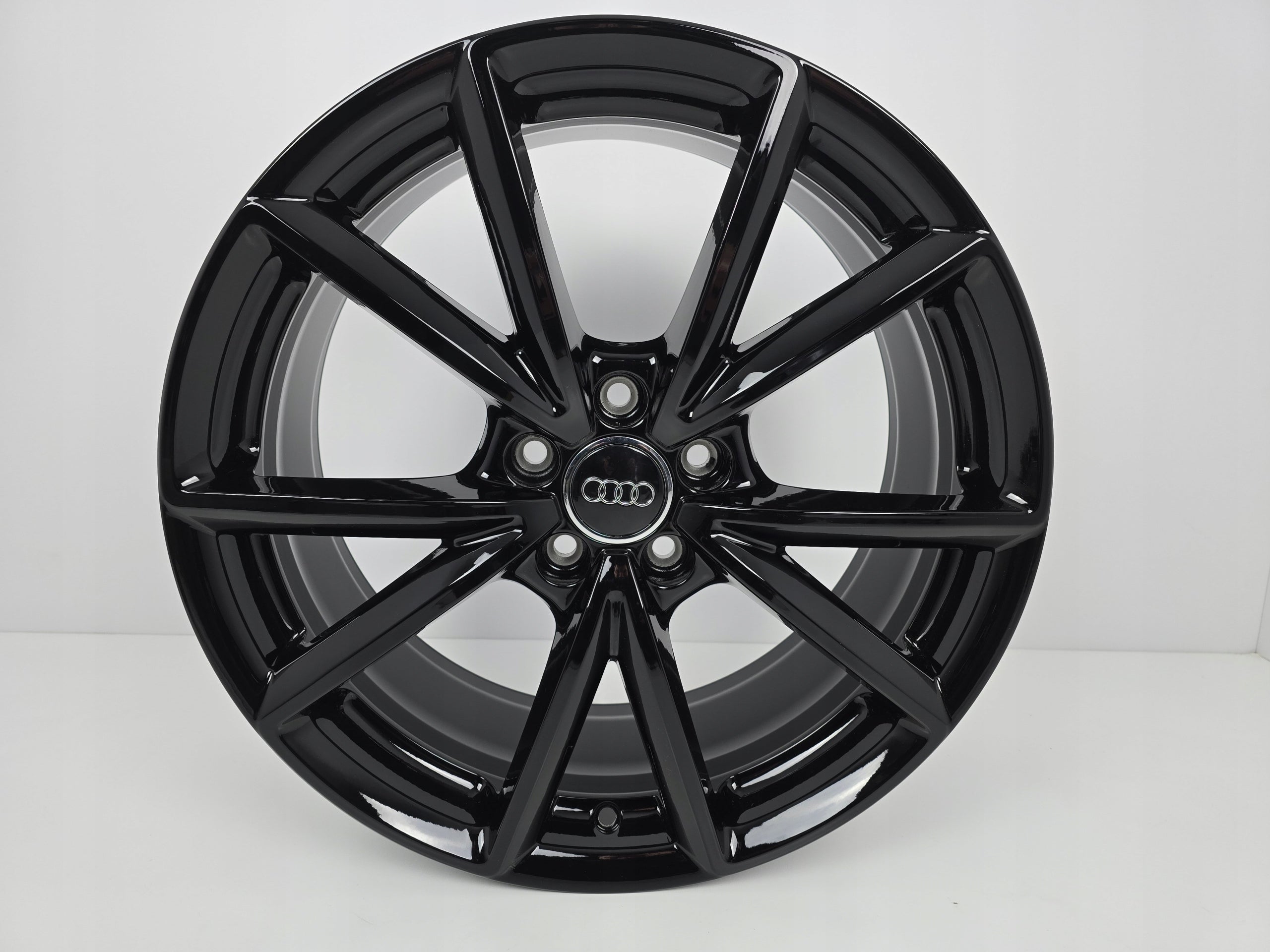 Alu rim Audi A3 Q3 A6 A8 S3 A4 TT Aluminum rim 19 inch 8.0J 5x112 49ET 