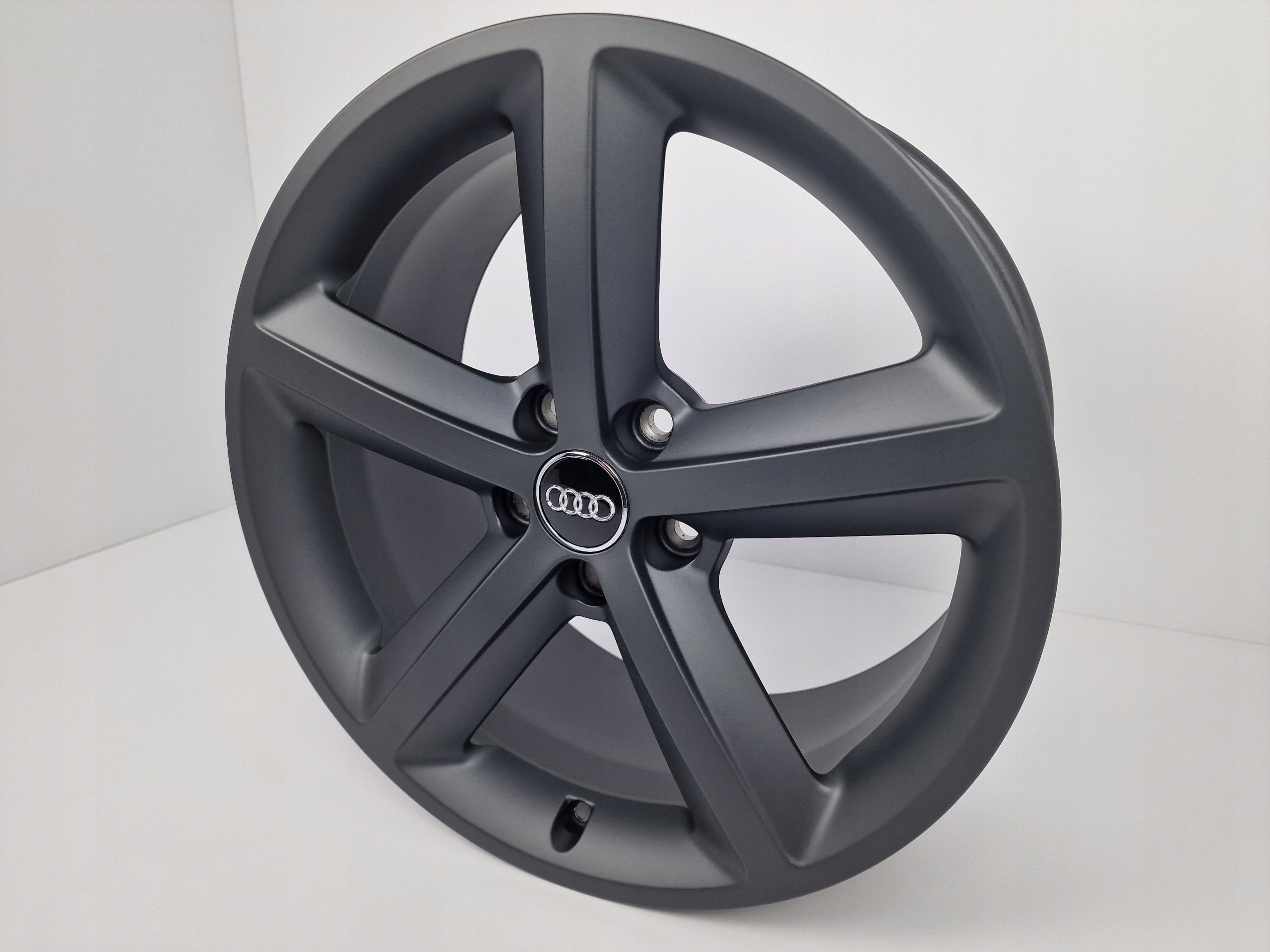 Alu Felge Audi A3 Q3 A6 A8 A4 TT Aluminum rim 18 Zoll 8.5J 5x112 29ET