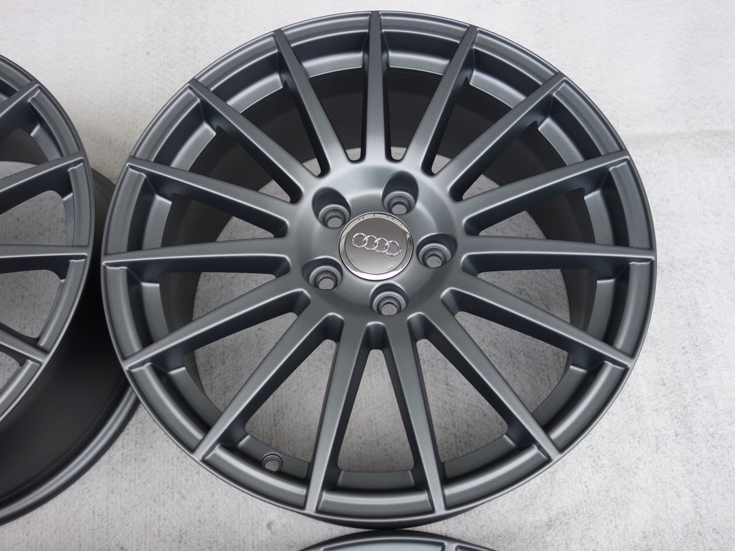 Alu Felge Audi A3 Q3 A6 S3 A4 S4 Aluminum rim 18 Zoll 8.0J 5x112 47ET