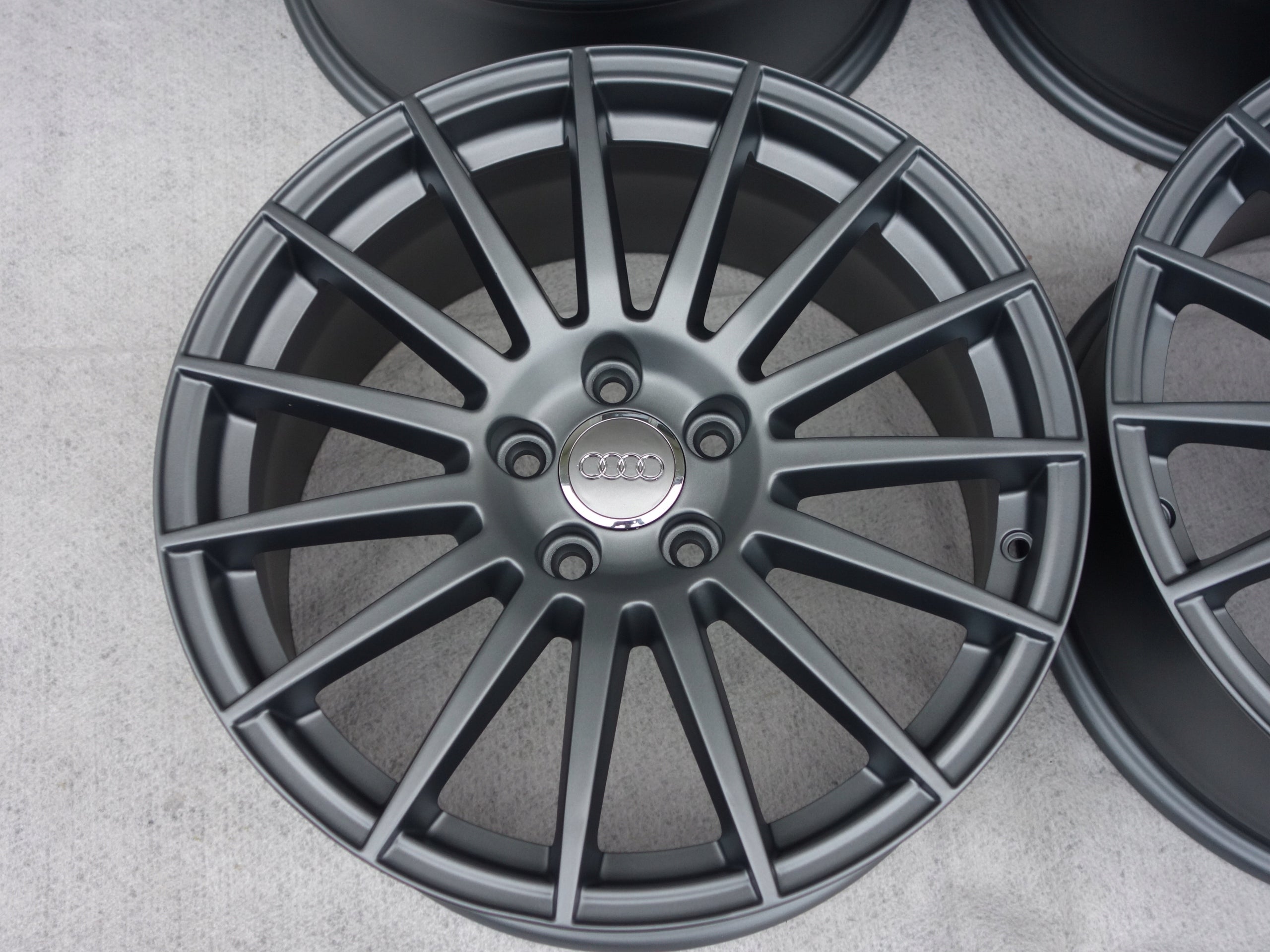 Alu Felge Audi A3 Q3 A6 S3 A4 S4 Aluminum rim 18 Zoll 8.0J 5x112 47ET