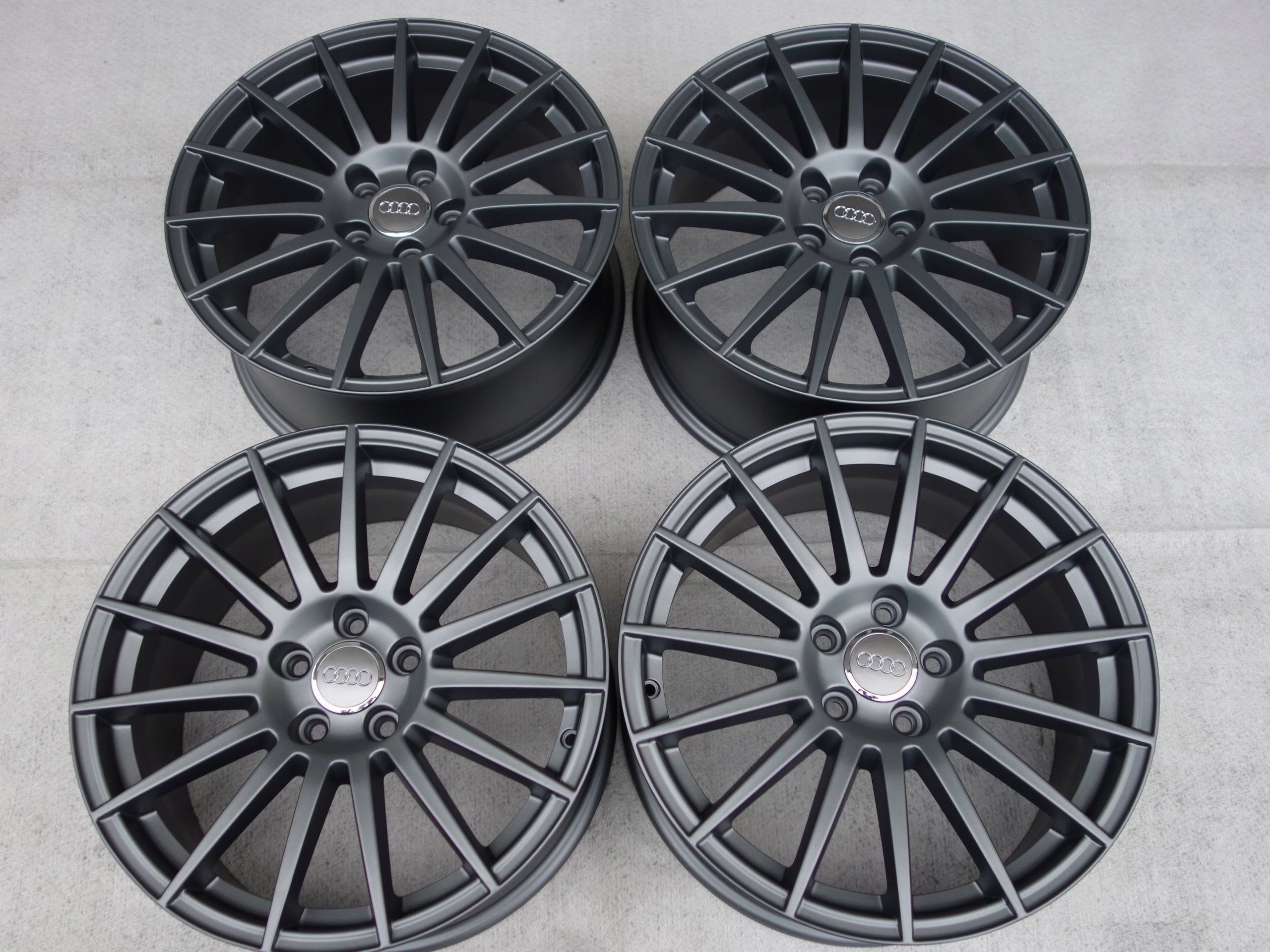 Alu Felge Audi A3 Q3 A6 S3 A4 S4 Aluminum rim 18 Zoll 8.0J 5x112 47ET