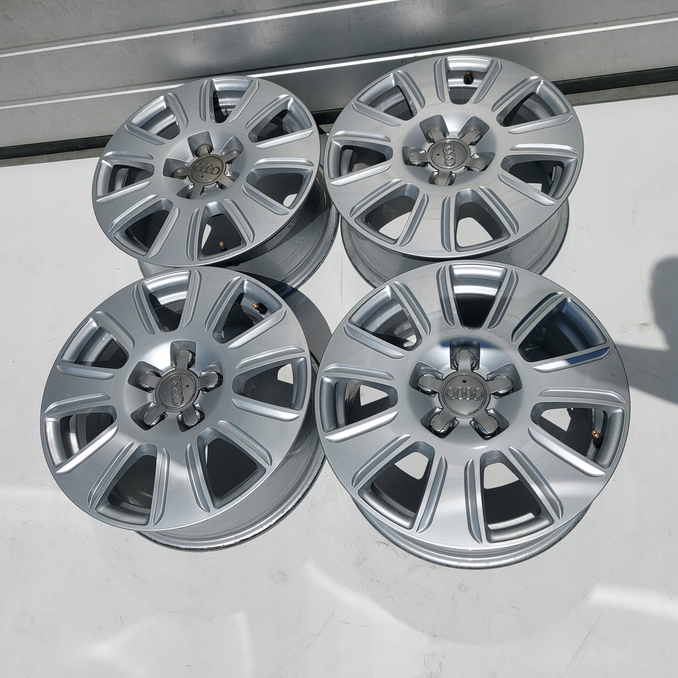 Alu Felge Audi A3 Q3 A4 A6 Aluminum rim 16 Zoll 6.5J 5x112 33ET