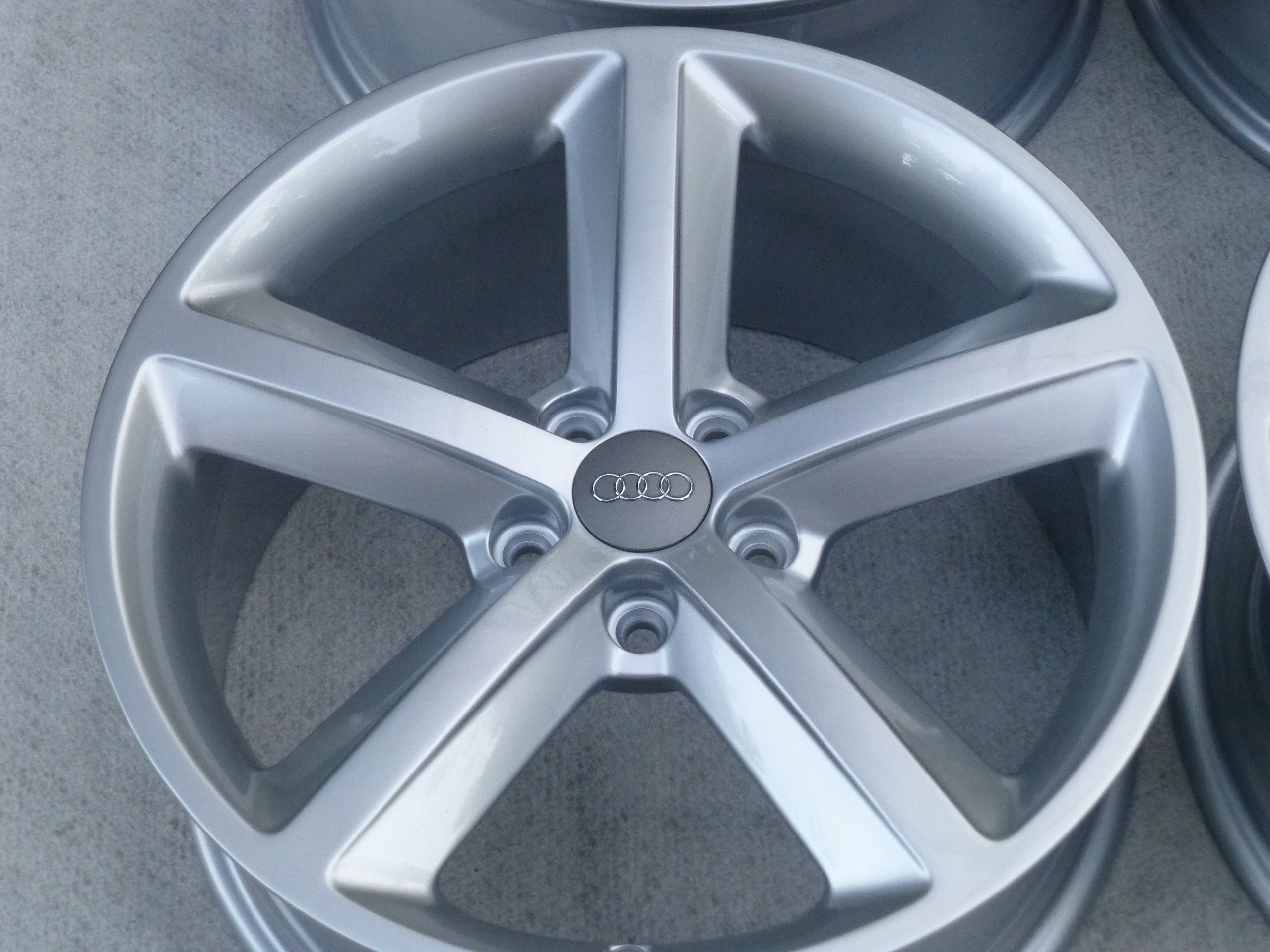 Alu Felge Audi A3 A4 A6 S4 Aluminum rim 18 Zoll 8.0J 5x112