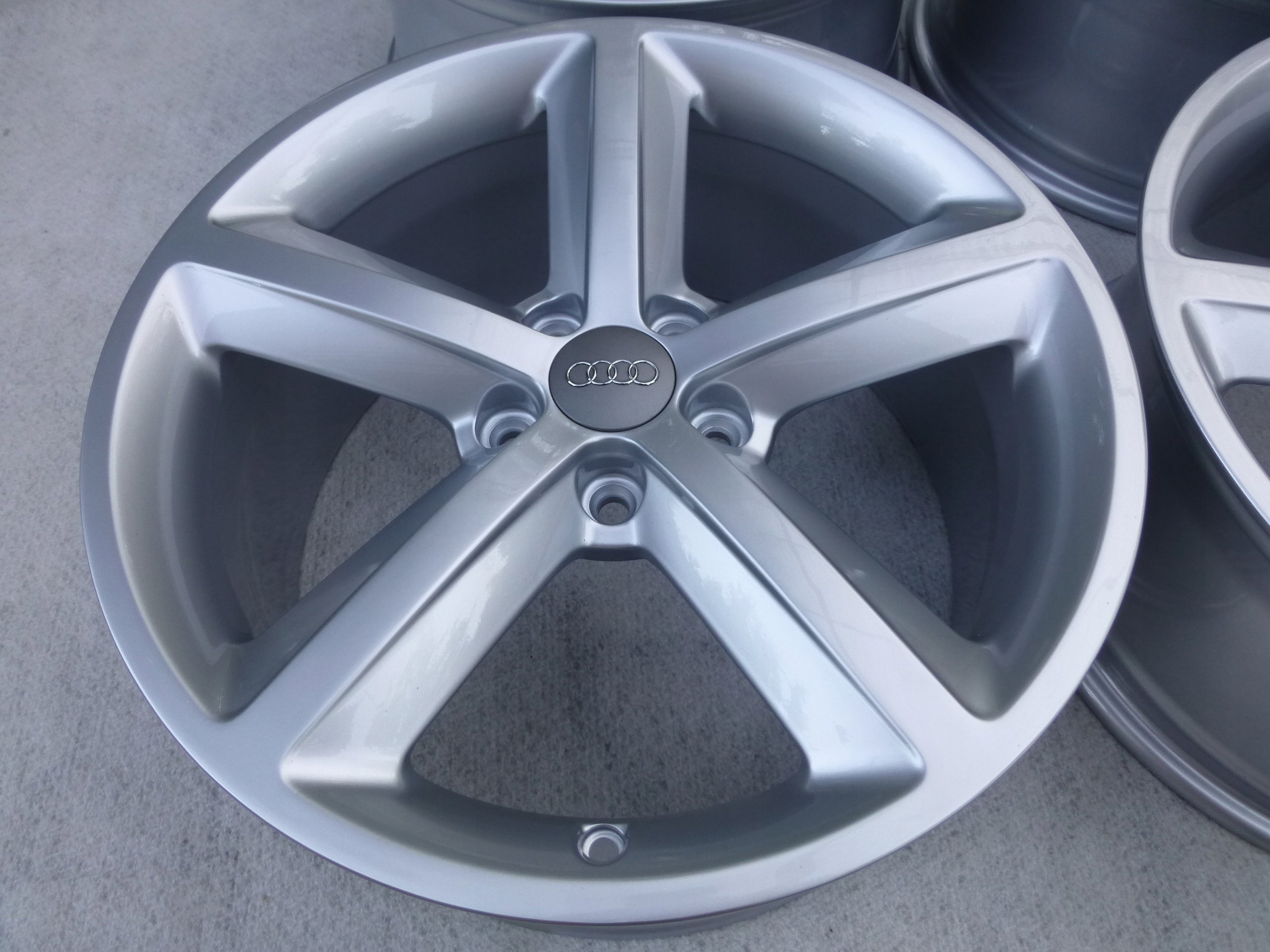 Alu Felge Audi A3 A4 A6 S4 Aluminum rim 18 Zoll 8.0J 5x112