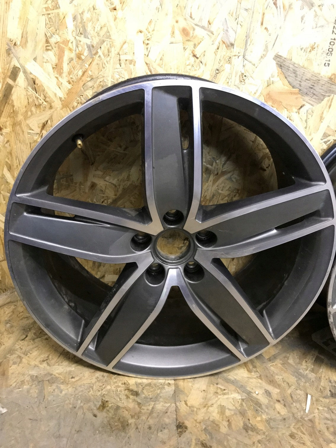 1x Alu Felge Audi A3 RS3 S3 Aluminum rim 19 Zoll 8.0J 5x112 8V0601025GK