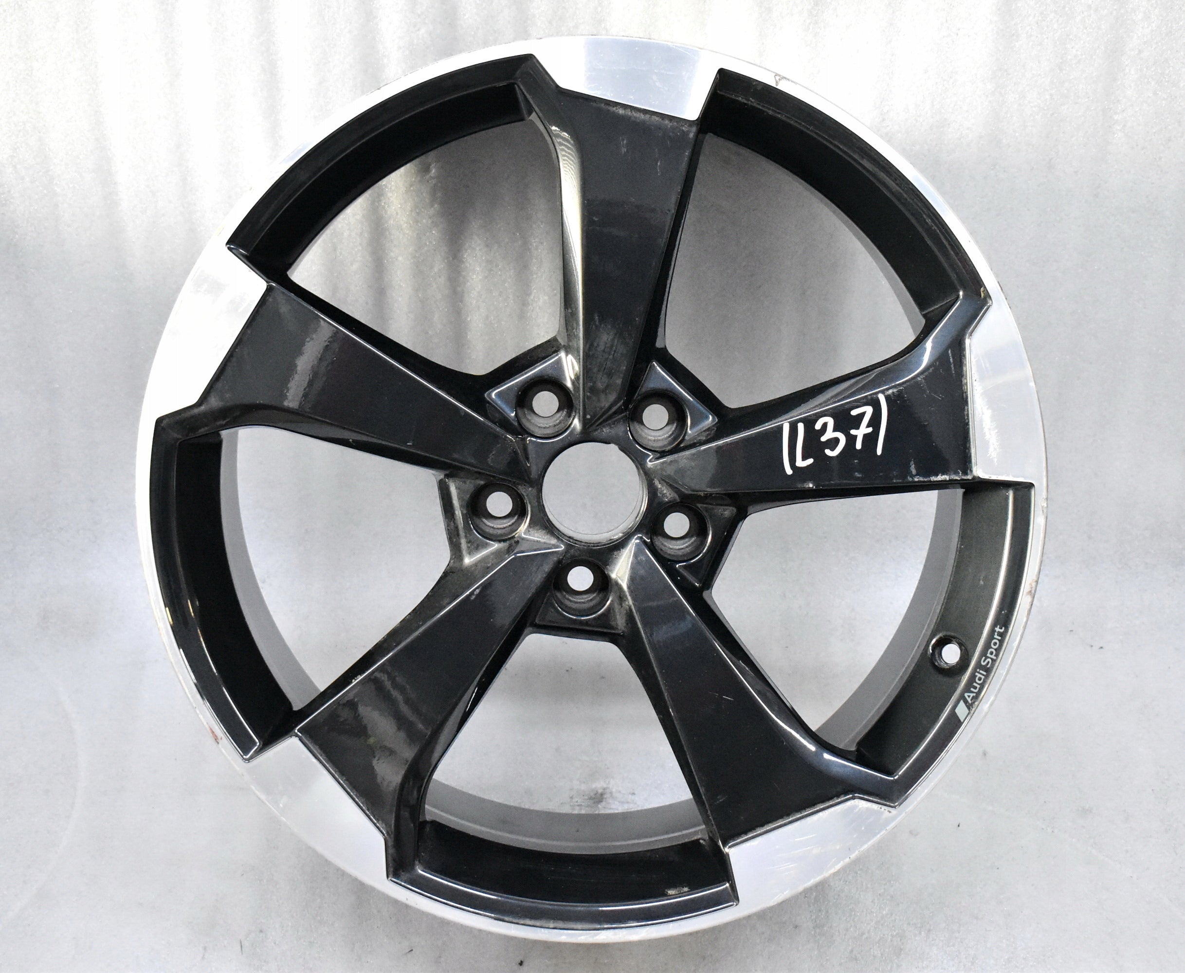 1x aluminum rim Audi A3 RS3 S3 aluminum rim 19 inch 8.5J 5x112 53ET 