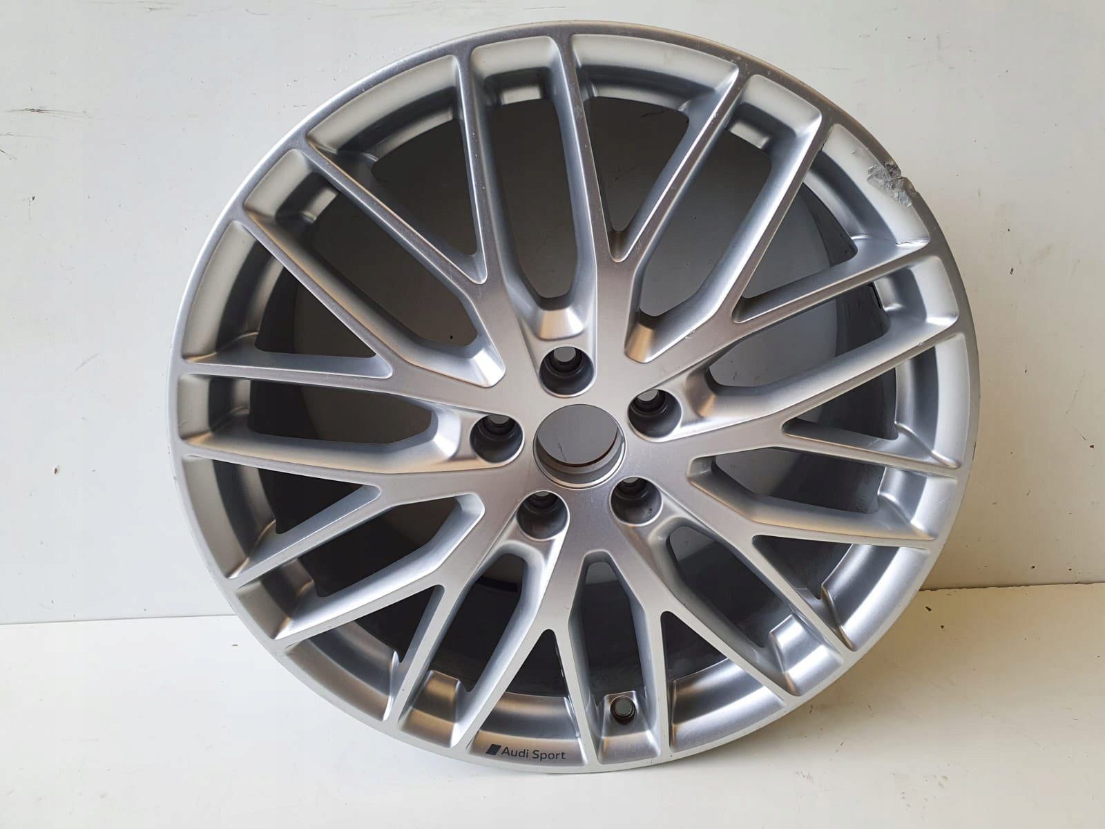  1x Alu Felge Audi A3 RS3 S3 Aluminum rim 19 Zoll 8.0J 5x112 8V0601025 product image