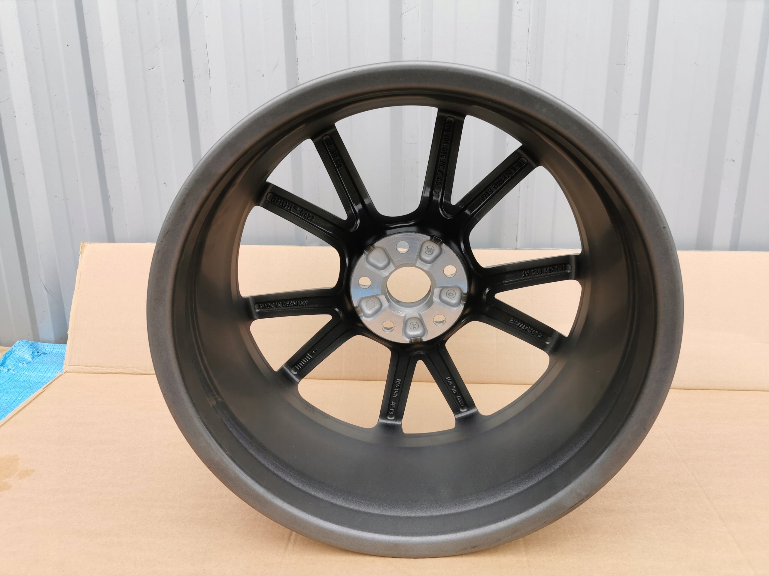 1x Alu Felge Audi A3 RS3 S3 Aluminum rim 19 Zoll 8.0J 5x112 49ET 8V0601025AT