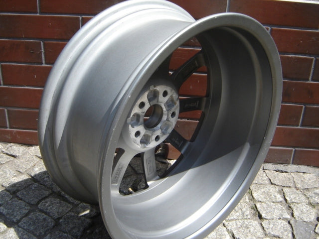 1x Alu Felge Audi A3 RS3 S3 Aluminum rim 18 Zoll 7.5J 5x112 51ET 8V0601025AM