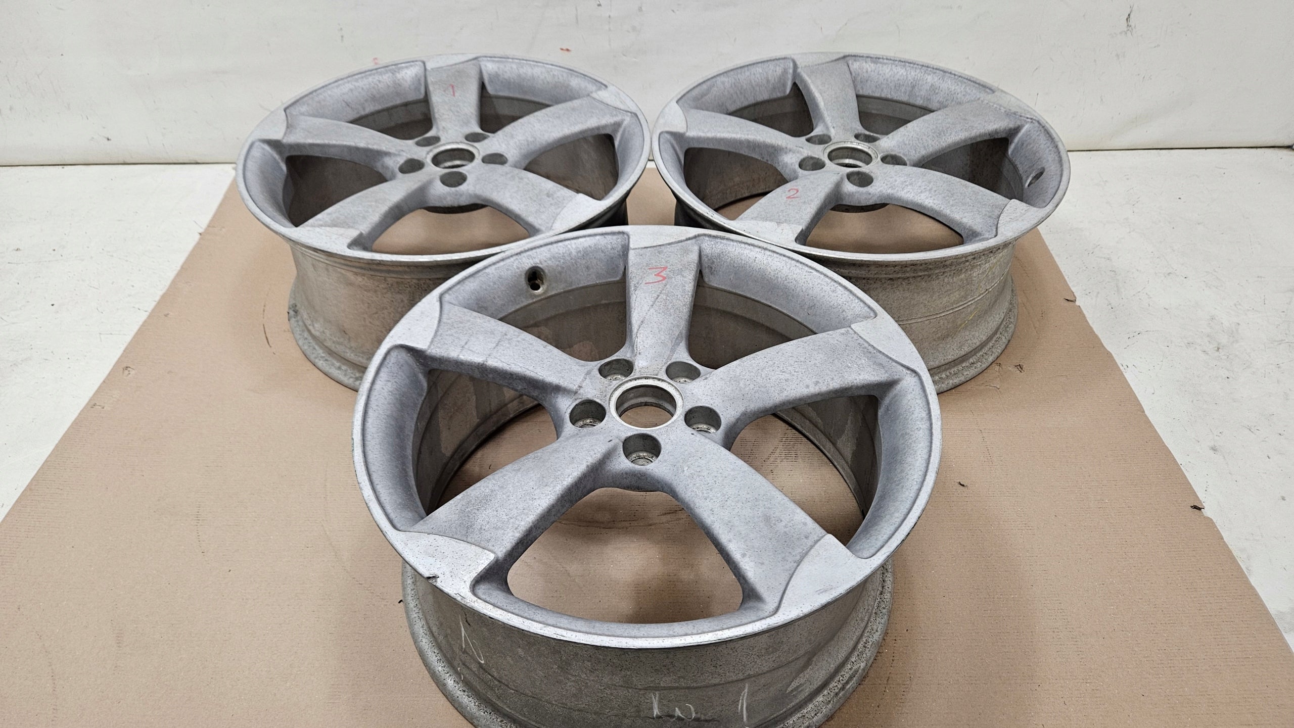  1x aluminum rim Audi A3 RS3 S3 aluminum rim 19 inch 8.0J 5x112 8P0601025CP  product image