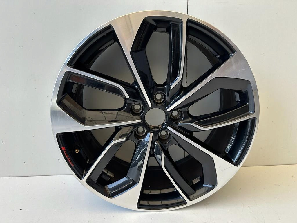  1x Alu Felge Audi A3 S3 Aluminum rim 19 Zoll 8.0J 5x112 49ET 8Y0601025S product image