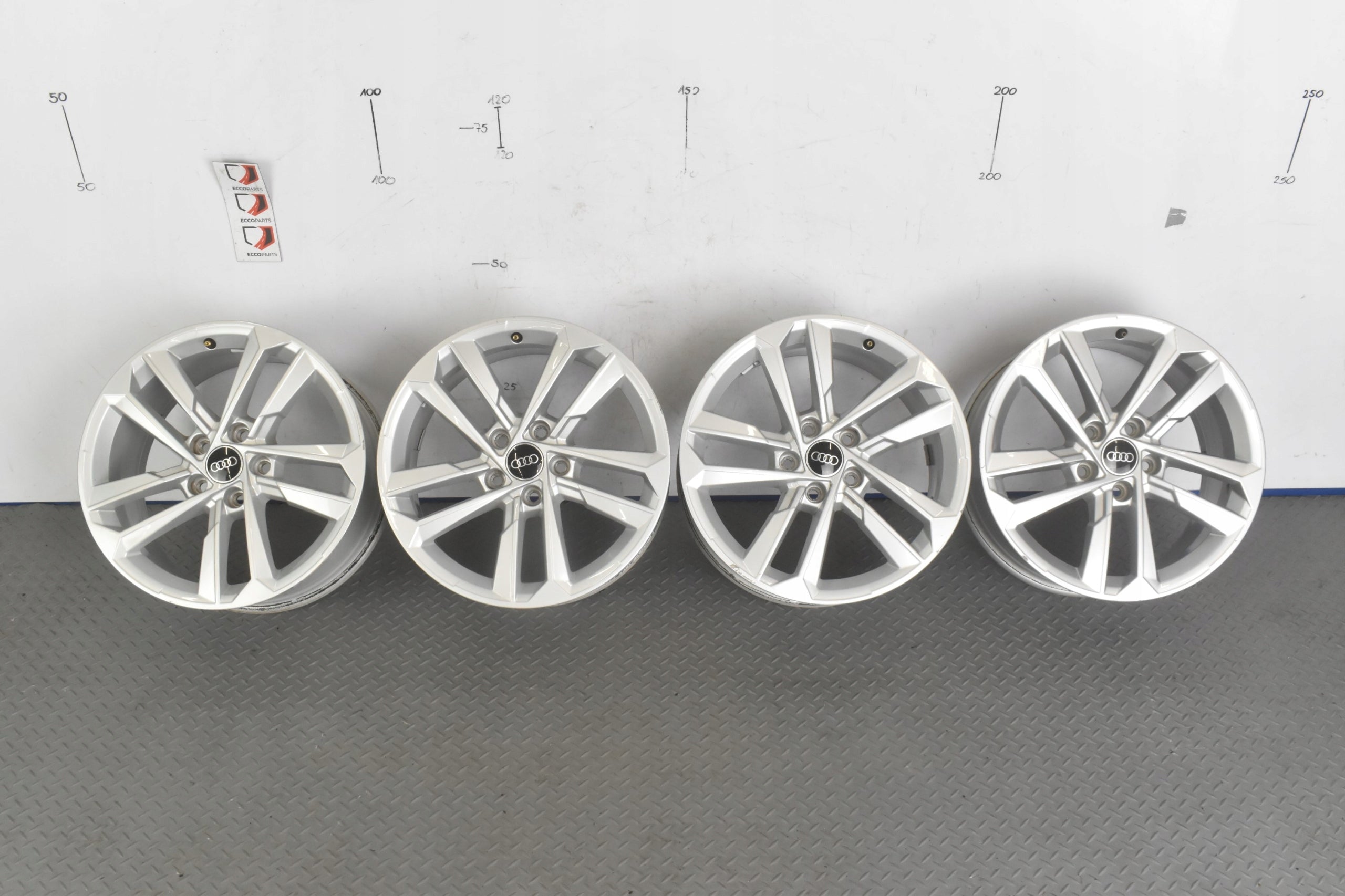 Alu Felge Audi A3 S3 Aluminum rim 17 Zoll 8.0J 5x112 46ET 8Y0601025E