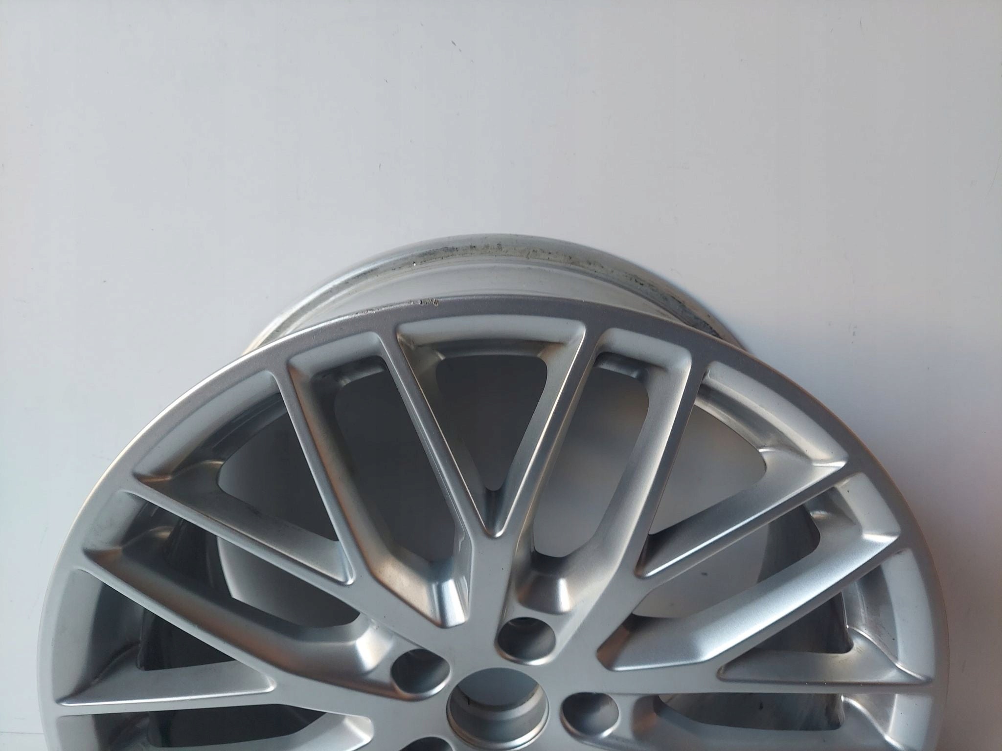 1x Alu Felge Audi A3 S3 Aluminum rim 19 Zoll 8.0J 5x112 8V0601025FF