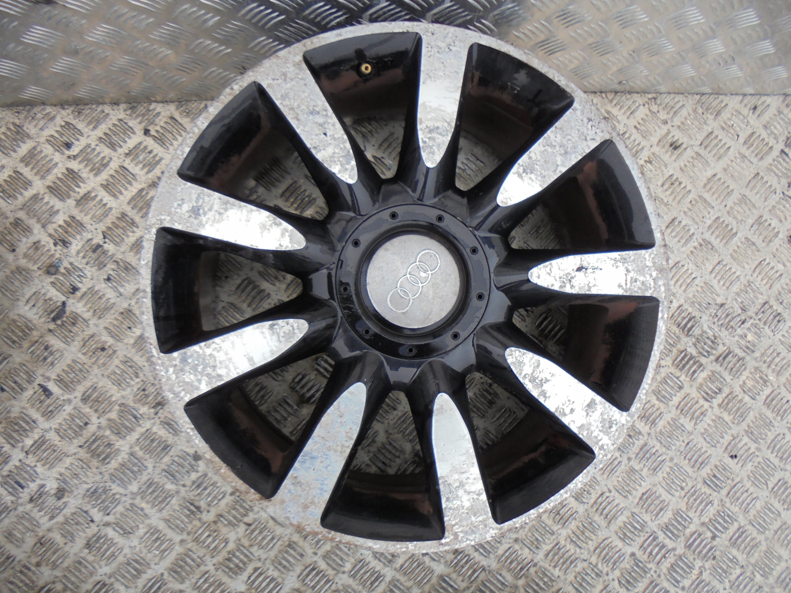 Alu Felge Audi A3 S3 Aluminum rim 18 Zoll 8.0J 5x112