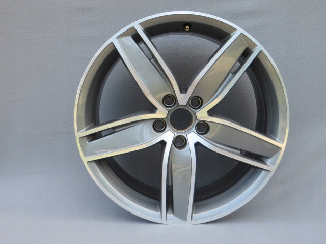 1x Alu Felge Audi A3 S3 Aluminum rim 19 Zoll 8.0J 5x112 8V0601025GK