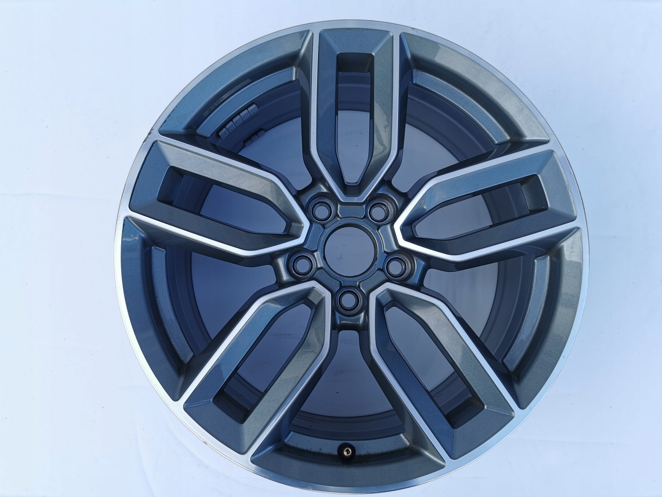  1x Alu Felge Audi A3 S3 Aluminum rim 18 Zoll 7.5J 5x112 51ET 8V0601025M product image