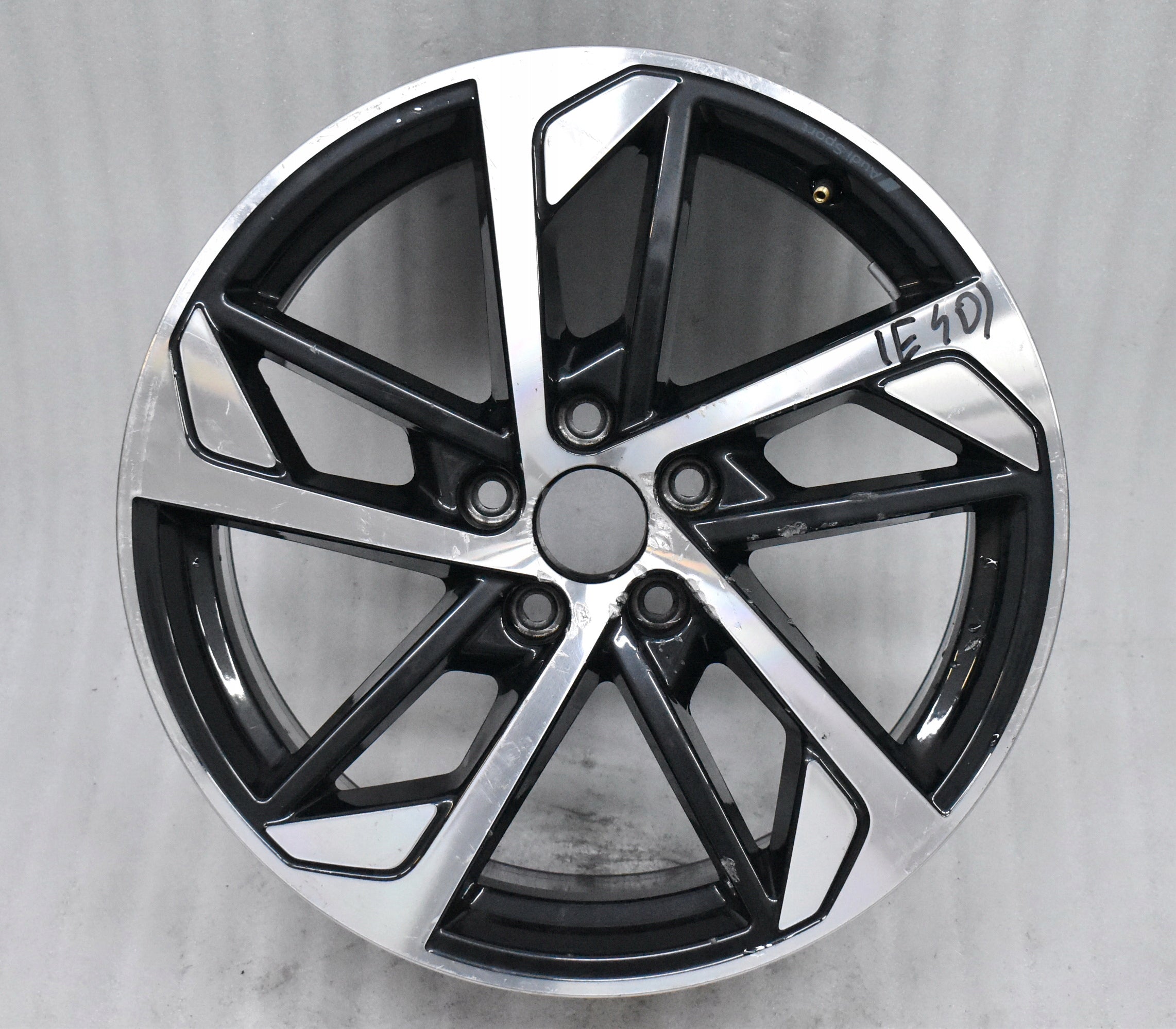  1x aluminum rim Audi A3 S3 aluminum rim 18 inch 7.5J 5x112 51ET 8V0601025EQ  product image