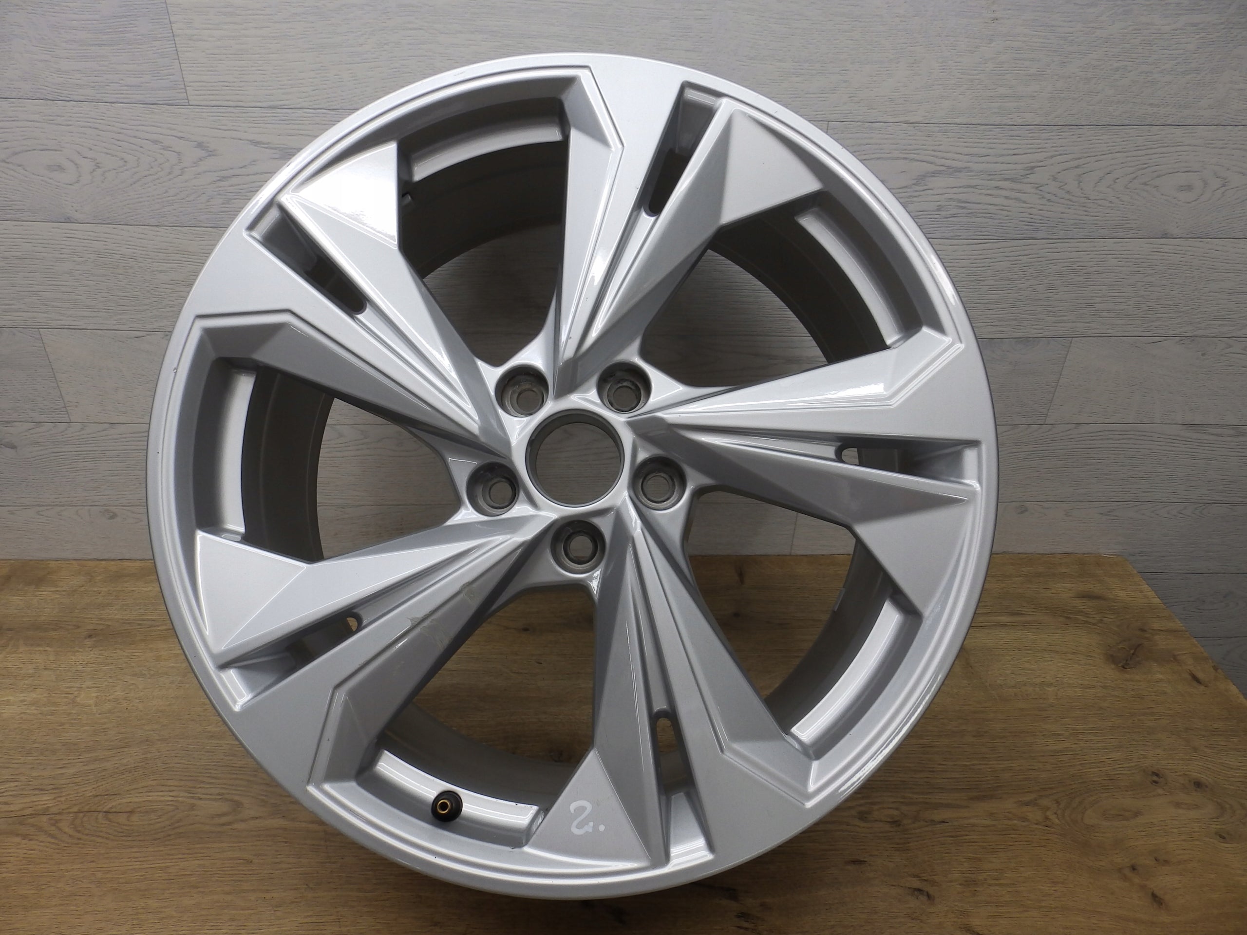 1x Alu Felge Audi A3 S3 Aluminum rim 19 Zoll 8.0J 5x112 49ET 8Y0601025K