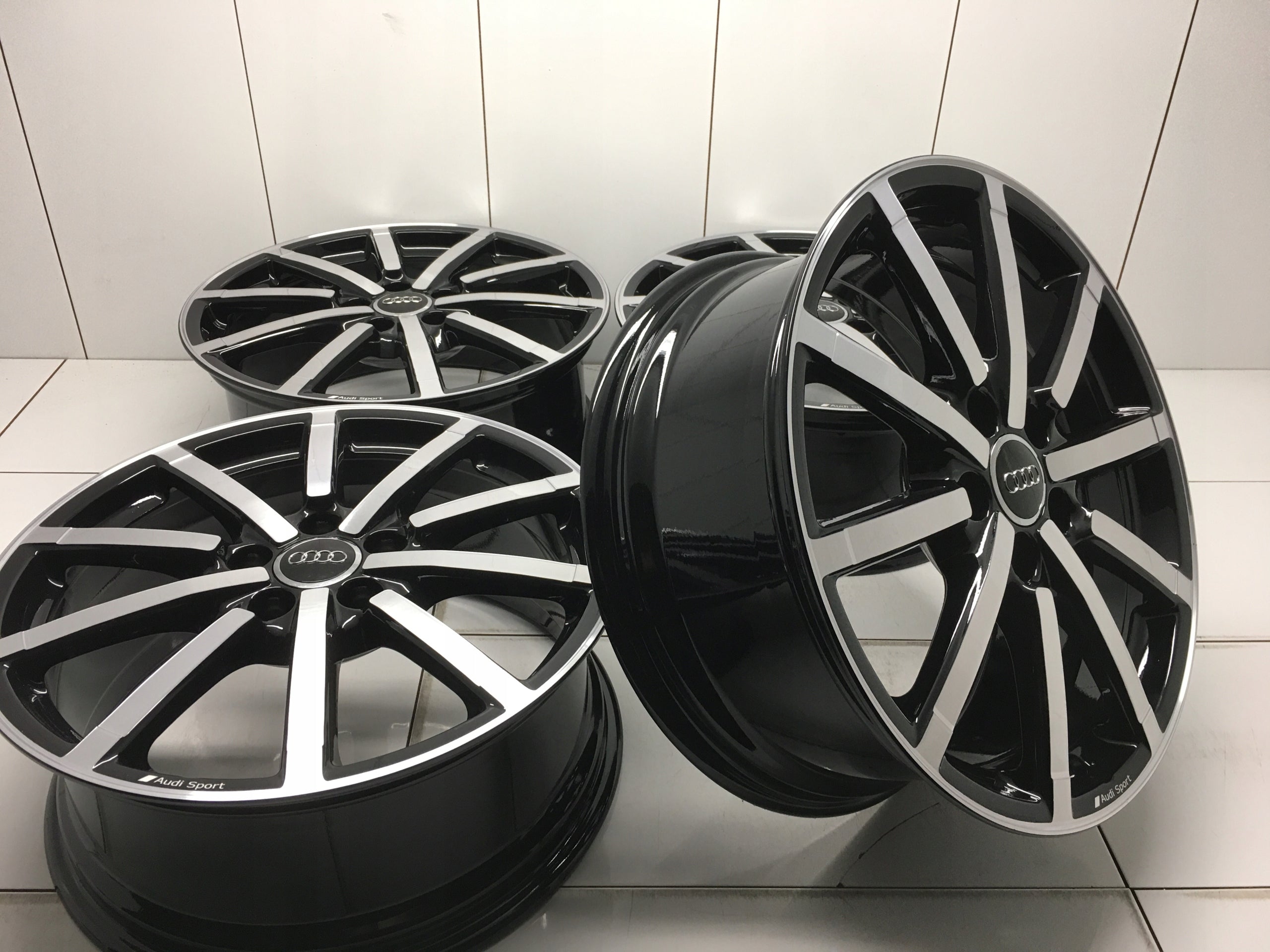 Alu Felge Audi A3 S3 Aluminum rim 18 Zoll 8.0J 5x112