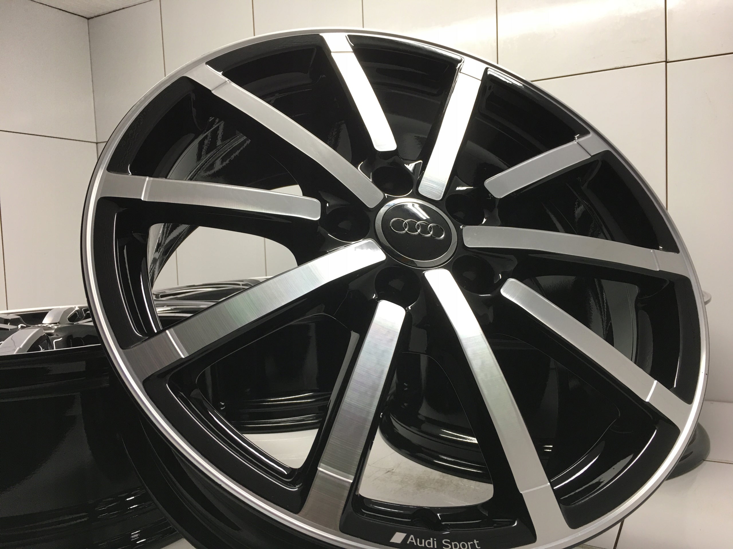 Alu Felge Audi A3 S3 Aluminum rim 18 Zoll 8.0J 5x112