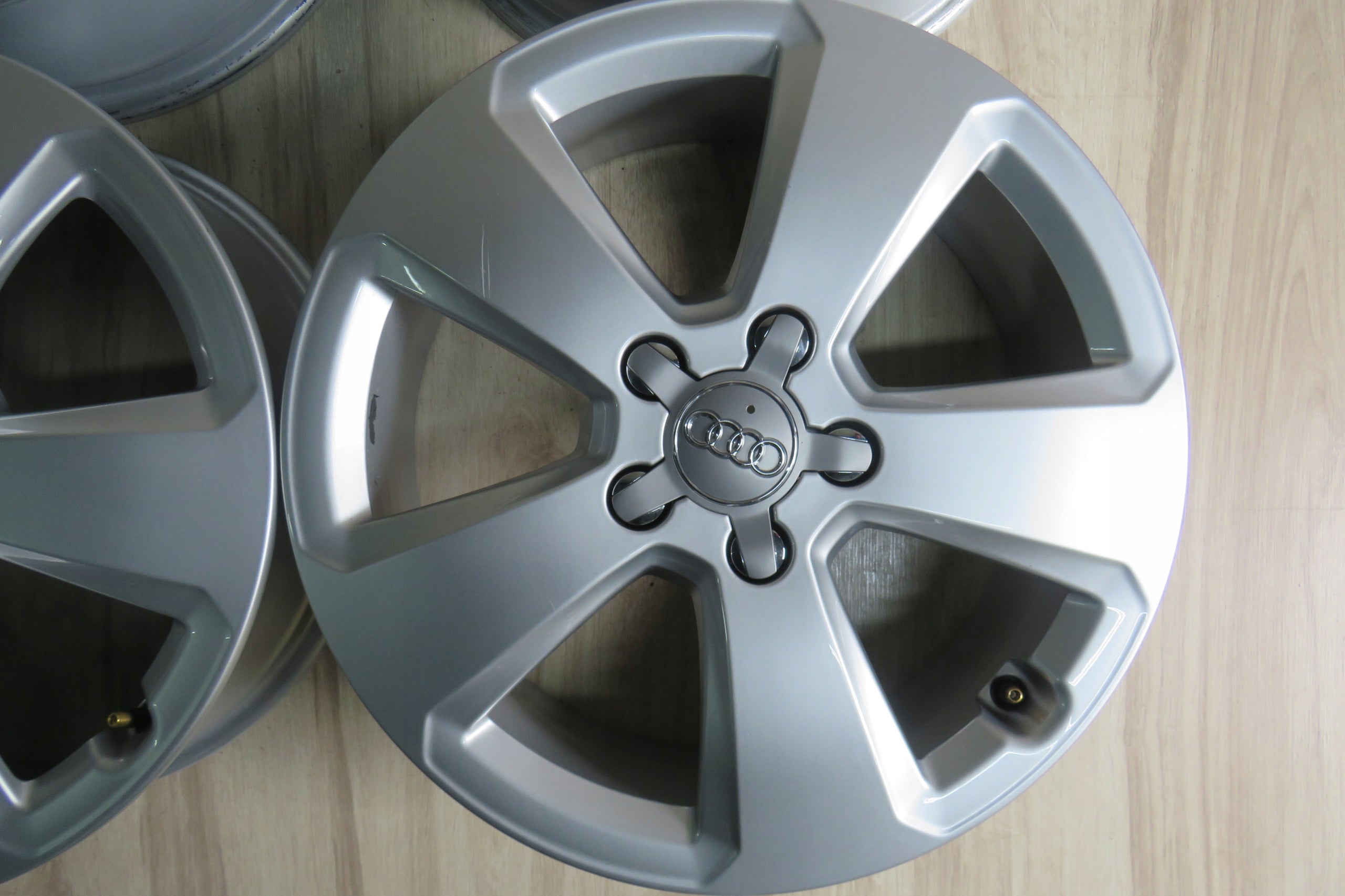 Alu Felge Audi A3 S3 Aluminum rim 17 Zoll 7.0J 5x112 48ET