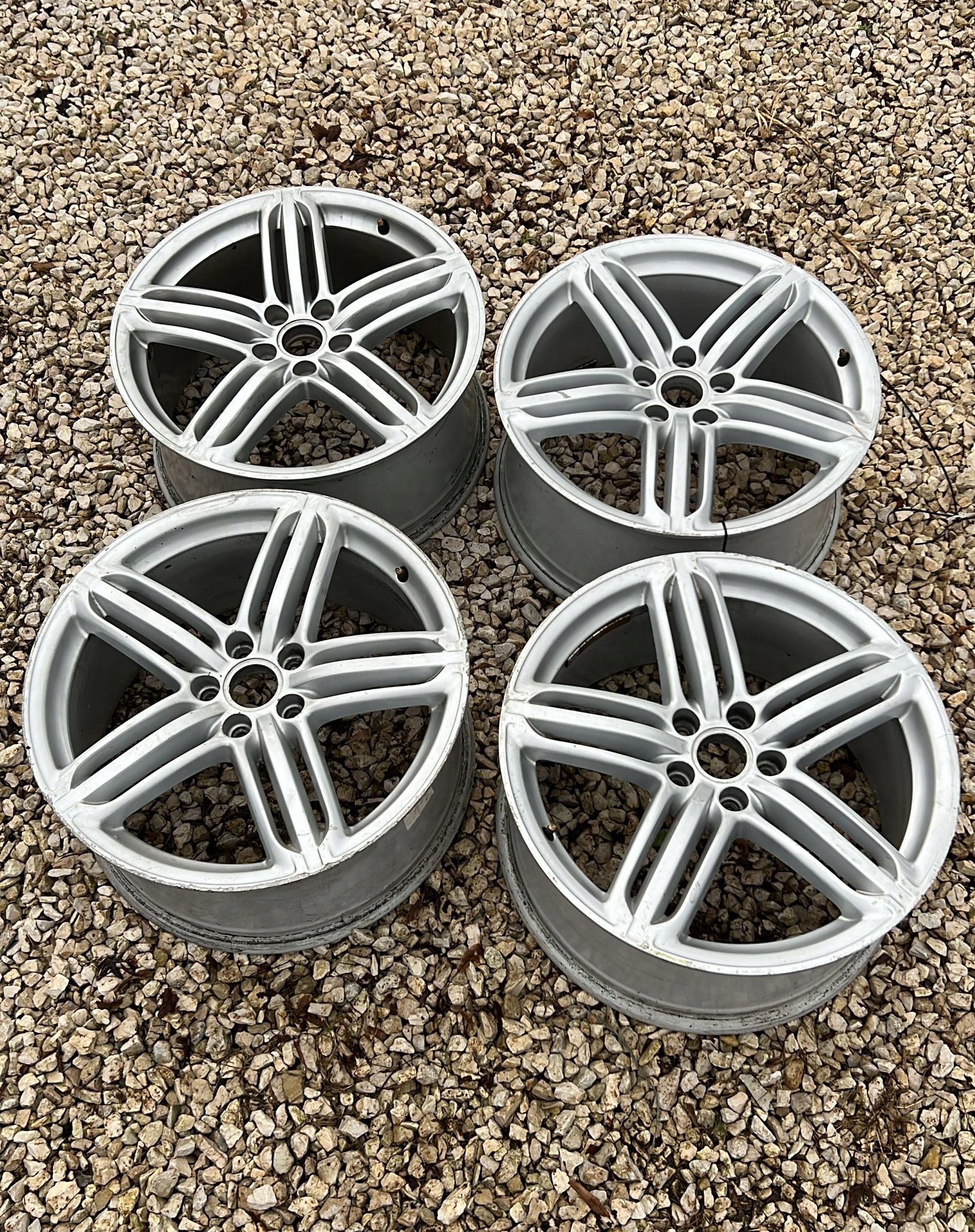 1x Alu Felge Audi A3 TT Aluminum rim 19 Zoll 9.0J 5x112 52ET 8J0601025AK