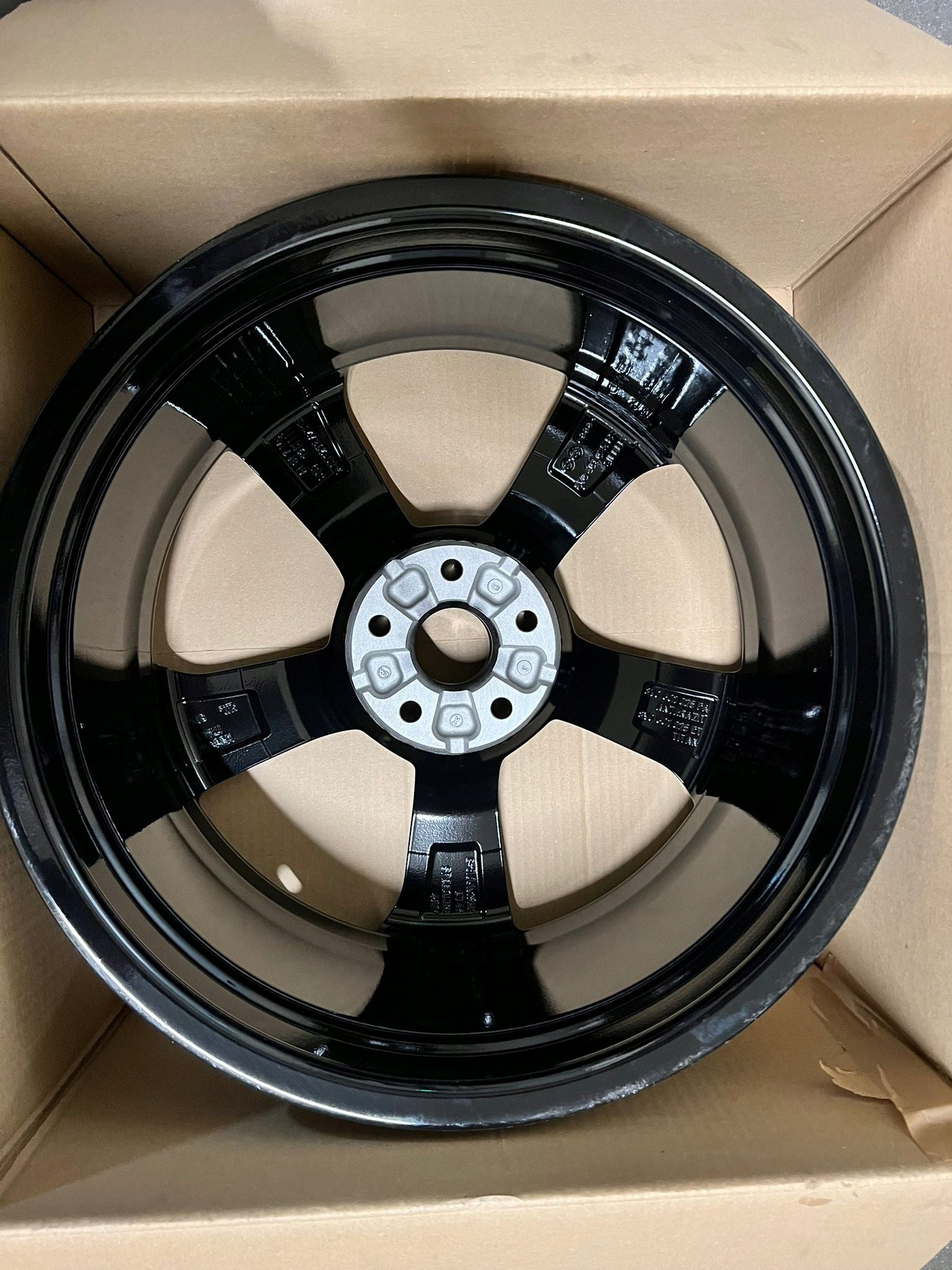 1x Alu Felge Audi A3 Aluminum rim 19 Zoll 8.0J 5x112