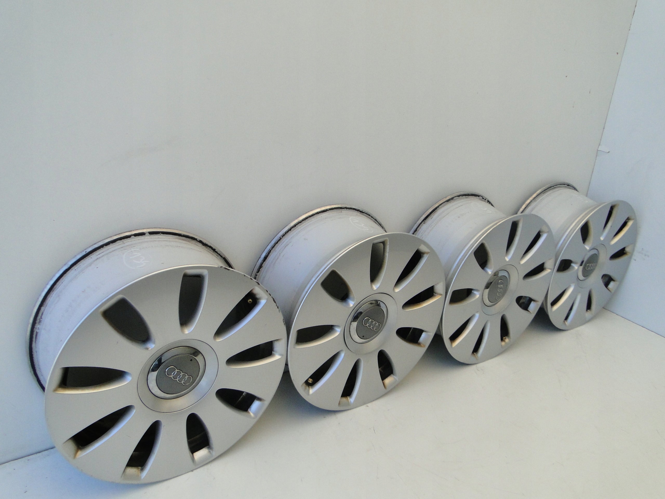 Alu Felge Audi TT RS Aluminum rim 16 Zoll 7.0J 5x112 42ET 8E0601025AE