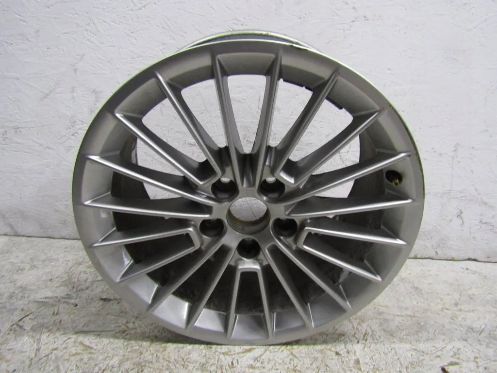 1x Alu Felge Audi A3 Aluminum rim 17 Zoll 8.0J 5x112 46ET 8Y0601025B